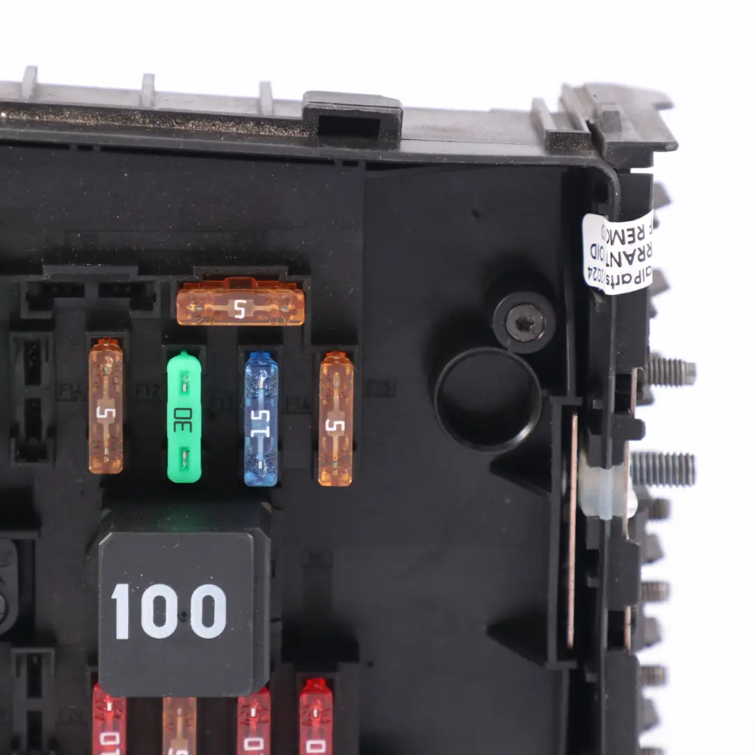 Caja fusibles control Distribución energía para VW Volkswagen Caddy Maxi con número de pieza 1KO937125D VW Volkswagen Caddy Maxi Caja fusibles control Distribución energía - SKU 1KO937125D - Número de pieza 1KO937125D