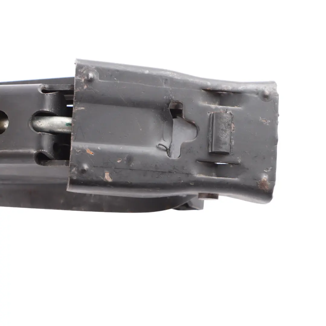 Lifting Jack Emergency Lifter Tool Jack to Volkswagen VW Touran 1T Car with Part number 1T0011031A Volkswagen VW Touran 1T Car Lifting Jack Emergency Lifter Tool Jack - SKU 1T0011031A - Part number 1T0011031A