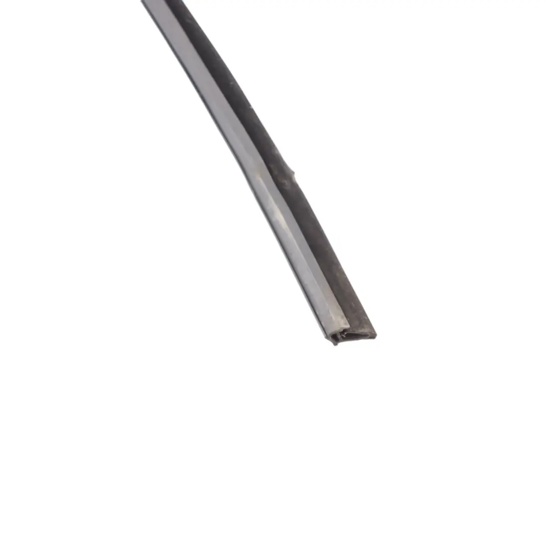 Window Gasket Door Front Right O/S Seal Rubber to Volkswagen Touran 1T with Part number 1T0837432E Volkswagen Touran 1T Window Gasket Door Front Right O/S Seal Rubber - SKU 1T0837432E - Part number 1T0837432E