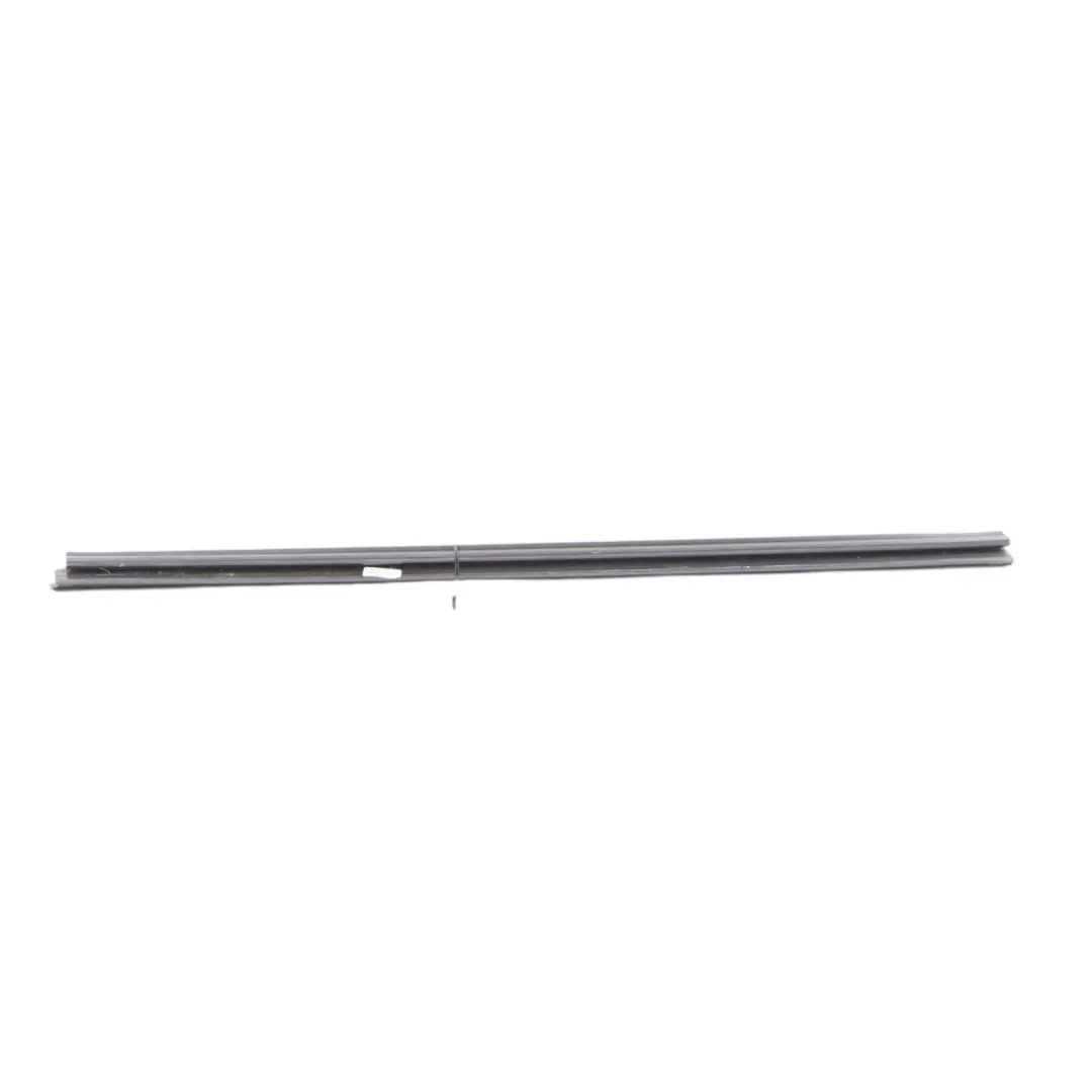 Volkswagen VW Touran 1T Guarnizione Vetro Porta Anteriore Sinistra - SKU 1T0837471B - Numero di parte 1T0837471B