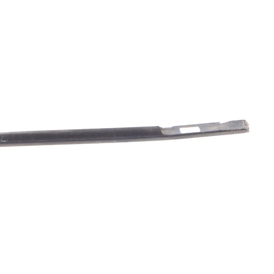 Türdichtung Vorne Links für Volkswagen Touran 1T mit Teilenummer 1T0837477C Volkswagen Touran 1T Türdichtung Vorne Links - SKU 1T0837477C - Teilenummer 1T0837477C