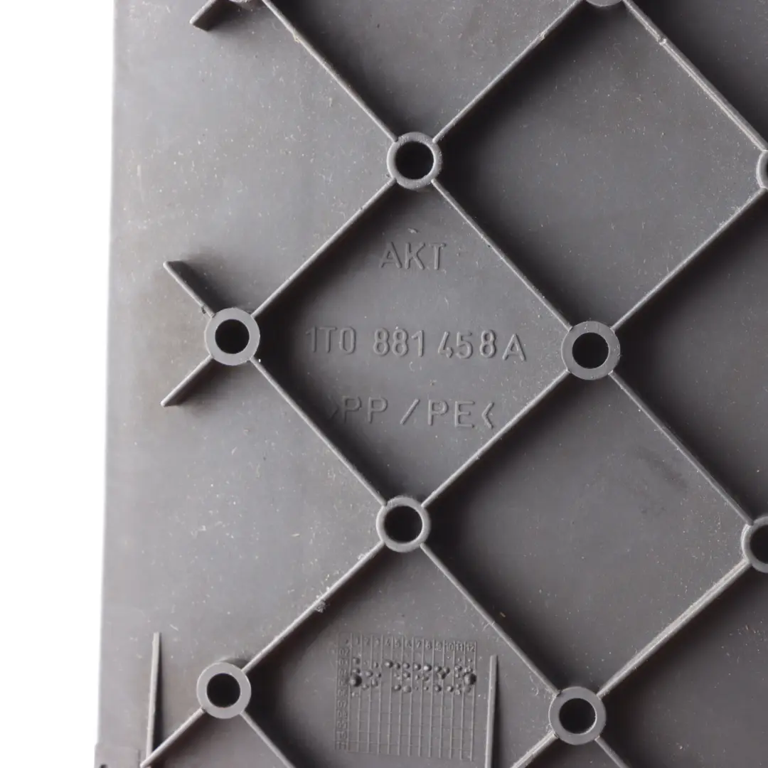 Sitzschienen Führung Abdeckung Vorne Rechts für Volkswagen Touran 1T mit Teilenummer 1T0881458A Volkswagen Touran 1T Sitzschienen Führung Abdeckung Vorne Rechts - SKU 1T0881458A - Teilenummer 1T0881458A