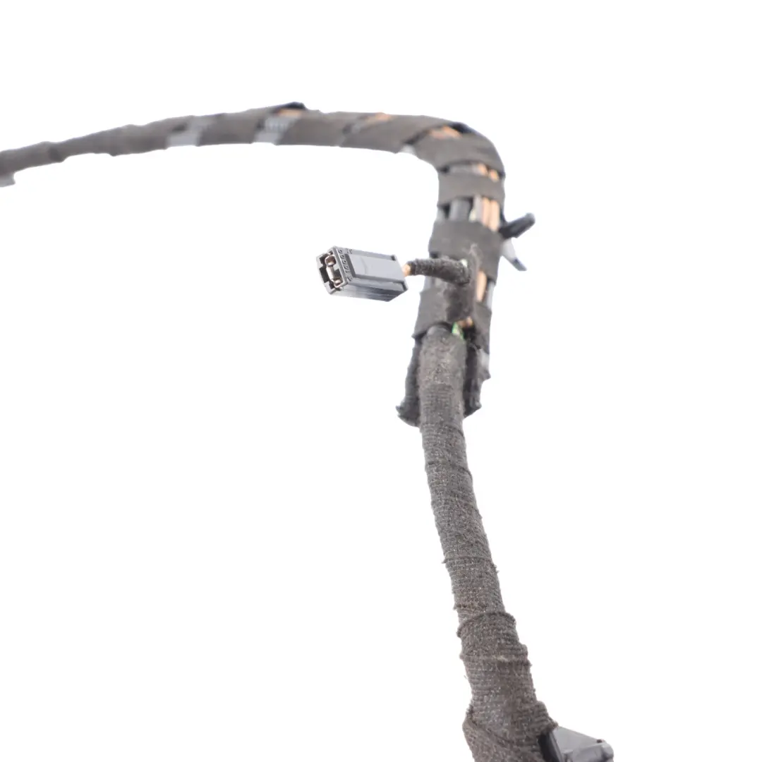 Trunk Tailgate Rear Right O/S Plug Socket Wiring to Volkswagen VW Touran with Part number 1T0971148 Volkswagen VW Touran Trunk Tailgate Rear Right O/S Plug Socket Wiring - SKU 1T0971148 - Part number 1T0971148