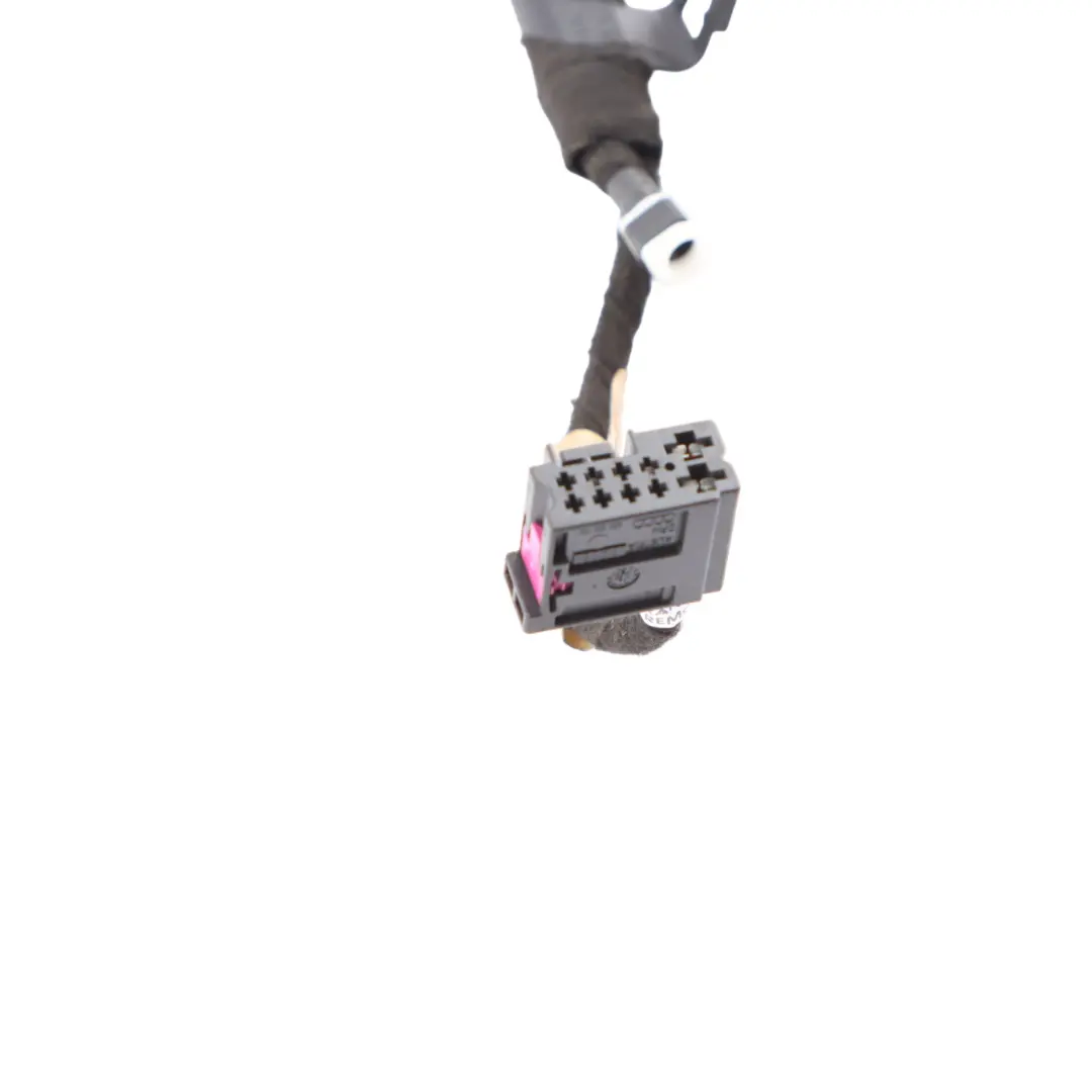 Trunk Tailgate Rear Right O/S Plug Socket Wiring to Volkswagen VW Touran with Part number 1T0971148 Volkswagen VW Touran Trunk Tailgate Rear Right O/S Plug Socket Wiring - SKU 1T0971148 - Part number 1T0971148