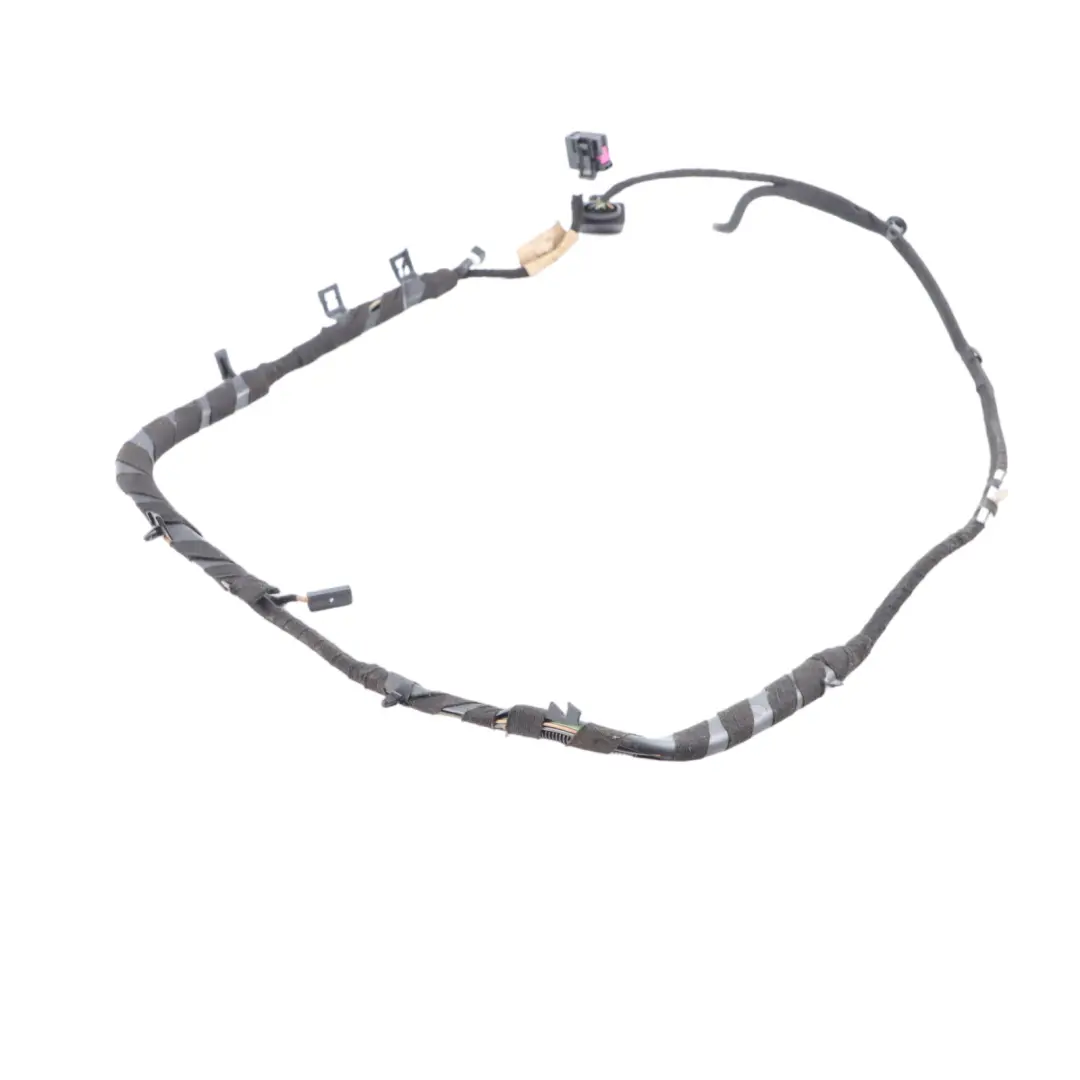 Trunk Tailgate Rear Right O/S Plug Socket Wiring to Volkswagen VW Touran with Part number 1T0971148 Volkswagen VW Touran Trunk Tailgate Rear Right O/S Plug Socket Wiring - SKU 1T0971148 - Part number 1T0971148