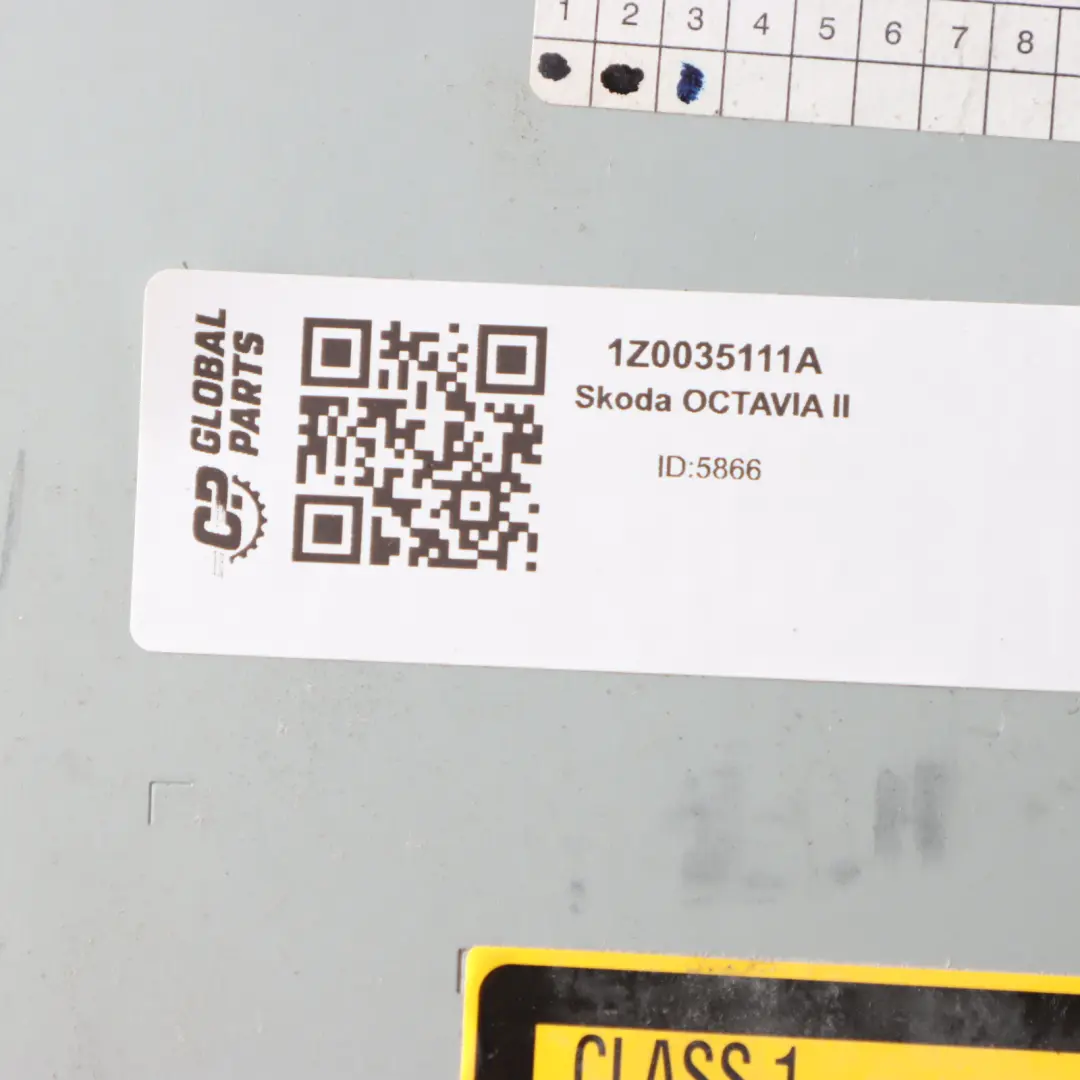 Cargador de CD para Skoda Octavia II con número de pieza 1Z0035111A Skoda Octavia II Cargador de CD - SKU 1Z0035111A - Número de pieza 1Z0035111A