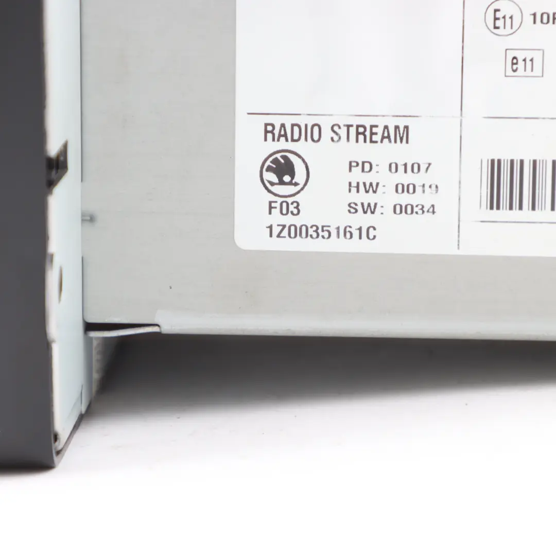 Skoda Octavia II Radio Control Autoradio Head Unit Stream MP3 - SKU 1Z0035161C - Part number 1Z0035161C
