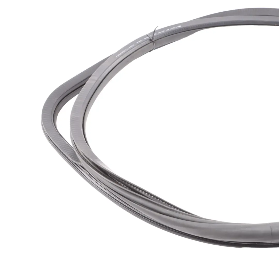 Front Door Trim Strip Right O/S Seal Gasket Rubber to Skoda Octavia II with Part number 1Z0867365D Skoda Octavia II Front Door Trim Strip Right O/S Seal Gasket Rubber - SKU 1Z0867365D - Part number 1Z0867365D