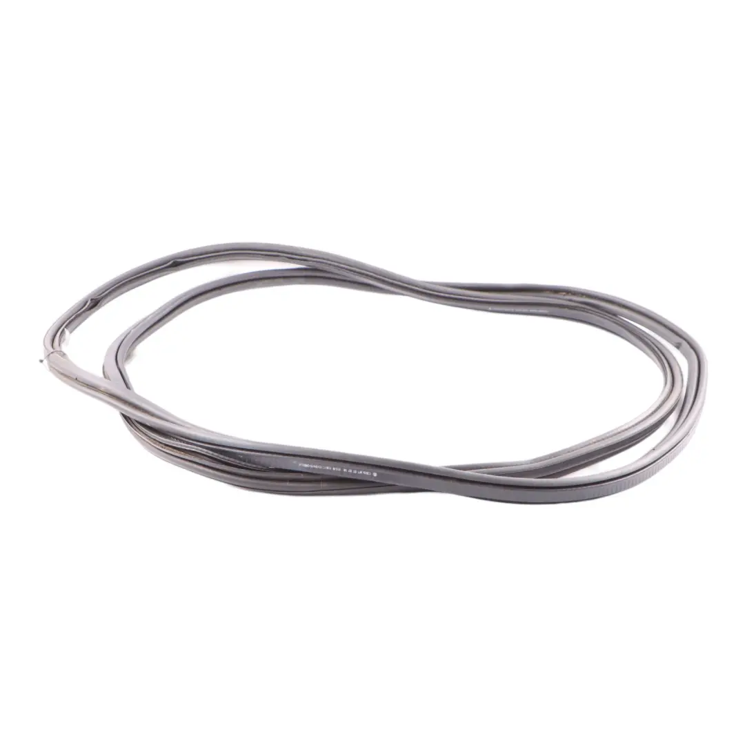 Guarnizione Stivale Coperchio Portellone Bagagliaio per Skoda Octavia II con numero di parte 1Z5827705A Skoda Octavia II Guarnizione Stivale Coperchio Portellone Bagagliaio - SKU 1Z5827705A - Numero di parte 1Z5827705A