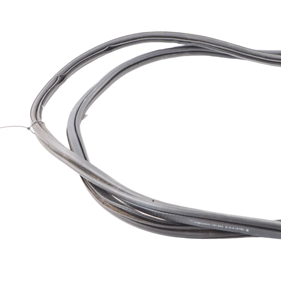 Guarnizione Stivale Coperchio Portellone Bagagliaio per Skoda Octavia II con numero di parte 1Z5827705A Skoda Octavia II Guarnizione Stivale Coperchio Portellone Bagagliaio - SKU 1Z5827705A - Numero di parte 1Z5827705A