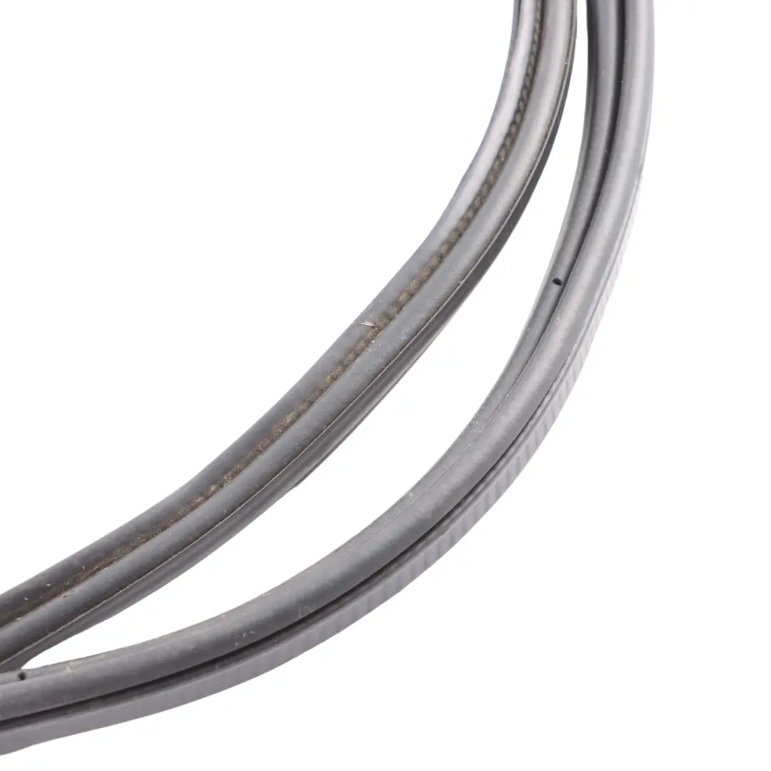 Gummi Dichtung Koffer Raum Heck Klappe Gepäck für Skoda Octavia II mit Teilenummer 1Z5827705A Skoda Octavia II Gummi Dichtung Koffer Raum Heck Klappe Gepäck - SKU 1Z5827705A - Teilenummer 1Z5827705A