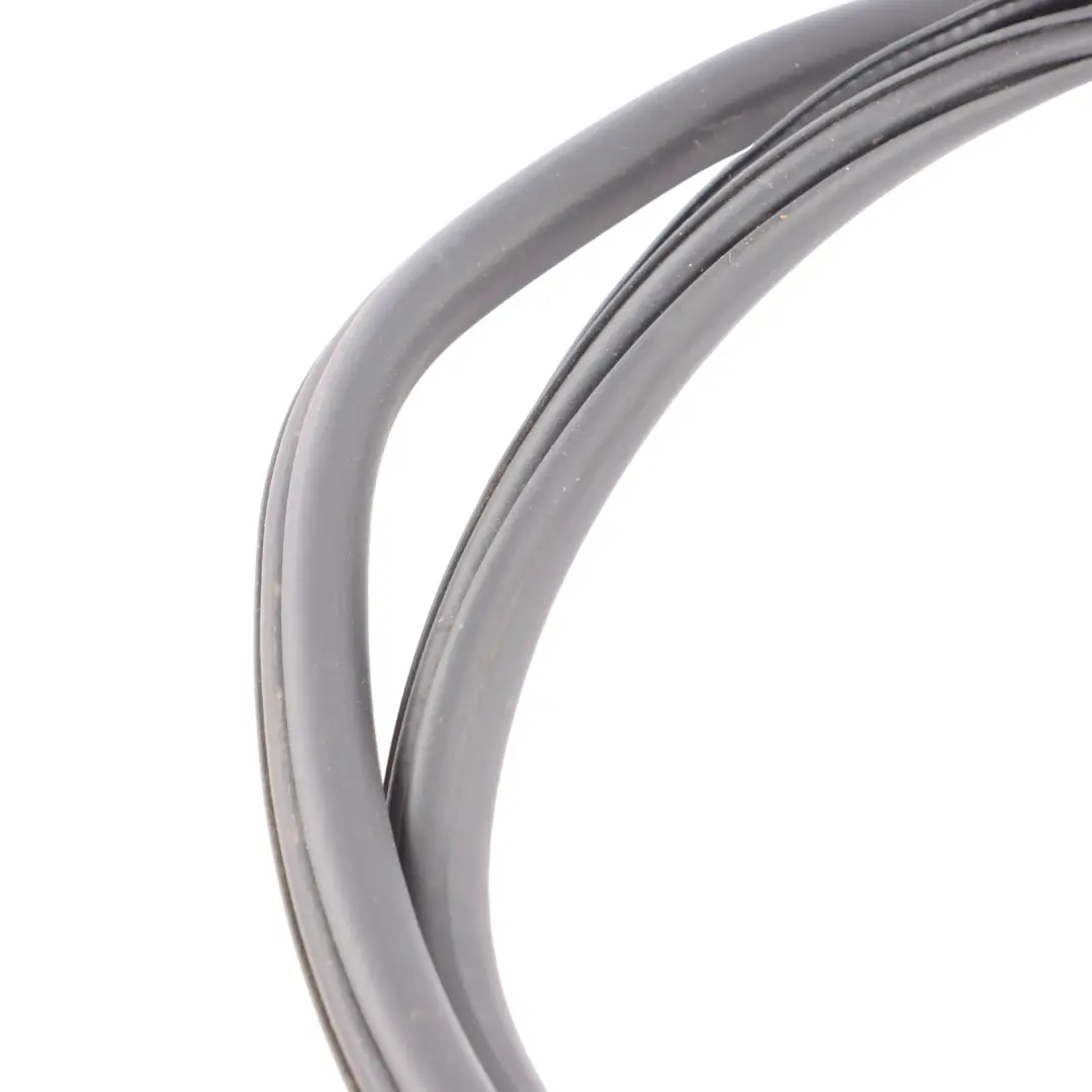 Skoda Octavia II Hatchback Rear Door Left Right N/O/S Seal Gasket - SKU 1Z5867367L - Part number 1Z5867367L