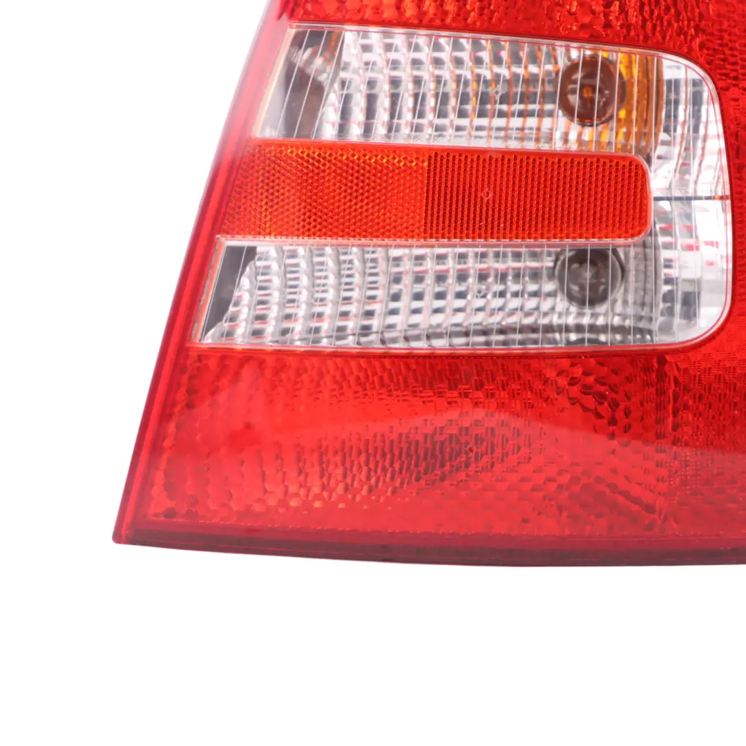 Mk2 Taillight Tail Light Lamp Side Panel Rear Right O/S to Skoda Octavia with Part number 1Z5945112A Skoda Octavia Mk2 Taillight Tail Light Lamp Side Panel Rear Right O/S - SKU 1Z5945112A - Part number 1Z5945112A