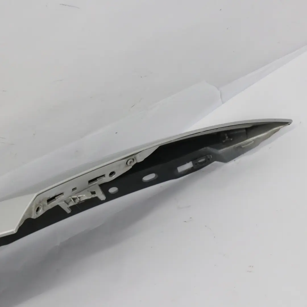 Kotflügelverkleidung BMW E92 E93 Vorne Rechts Titansilber Silber - 354 für mit Teilenummer 2155922 Kotflügelverkleidung BMW E92 E93 Vorne Rechts Titansilber Silber - 354 - SKU 2155922-TS6 - Teilenummer 2155922