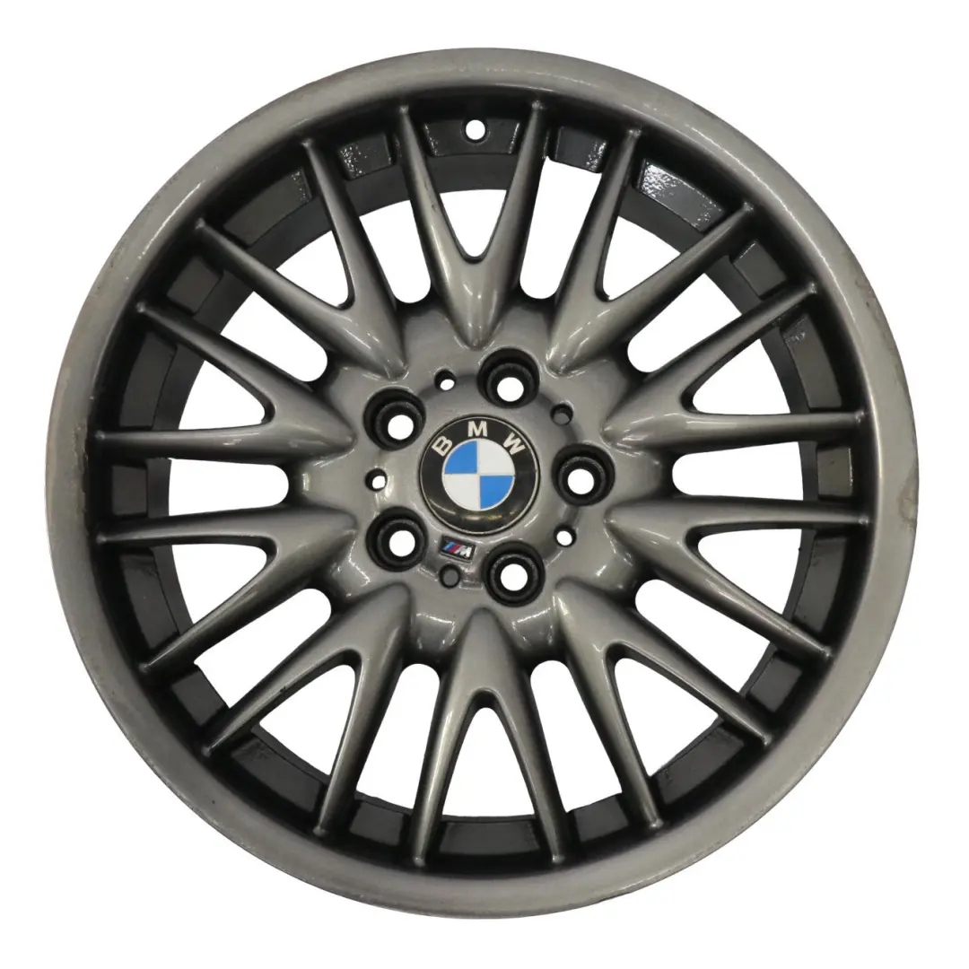 Ruota posteriore cerchio lega leggera V Spoke 72 18" 8,5J ET:50 per BMW E46 con numero di parte 2229155 BMW E46 Ruota posteriore cerchio lega leggera V Spoke 72 18" 8,5J ET:50 - SKU 2229155-3 - Numero di parte 2229155