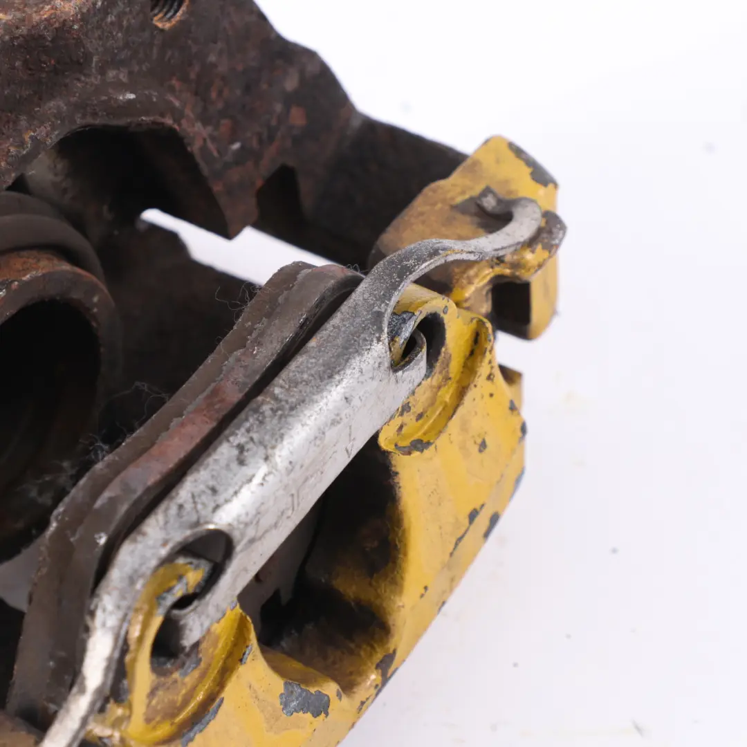 S54 Etrier de frein avant gauche Boîtier d'étrier 60/28/325 pour BMW E46 M3 Petrol à propos du numéro de pièce 2282617 BMW E46 M3 Petrol S54 Etrier de frein avant gauche Boîtier d'étrier 60/28/325 - SKU 2282617-1 - Numéro de pièce 2282617