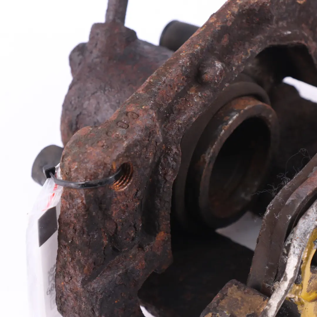 S54 Etrier de frein avant gauche Boîtier d'étrier 60/28/325 pour BMW E46 M3 Petrol à propos du numéro de pièce 2282617 BMW E46 M3 Petrol S54 Etrier de frein avant gauche Boîtier d'étrier 60/28/325 - SKU 2282617-1 - Numéro de pièce 2282617