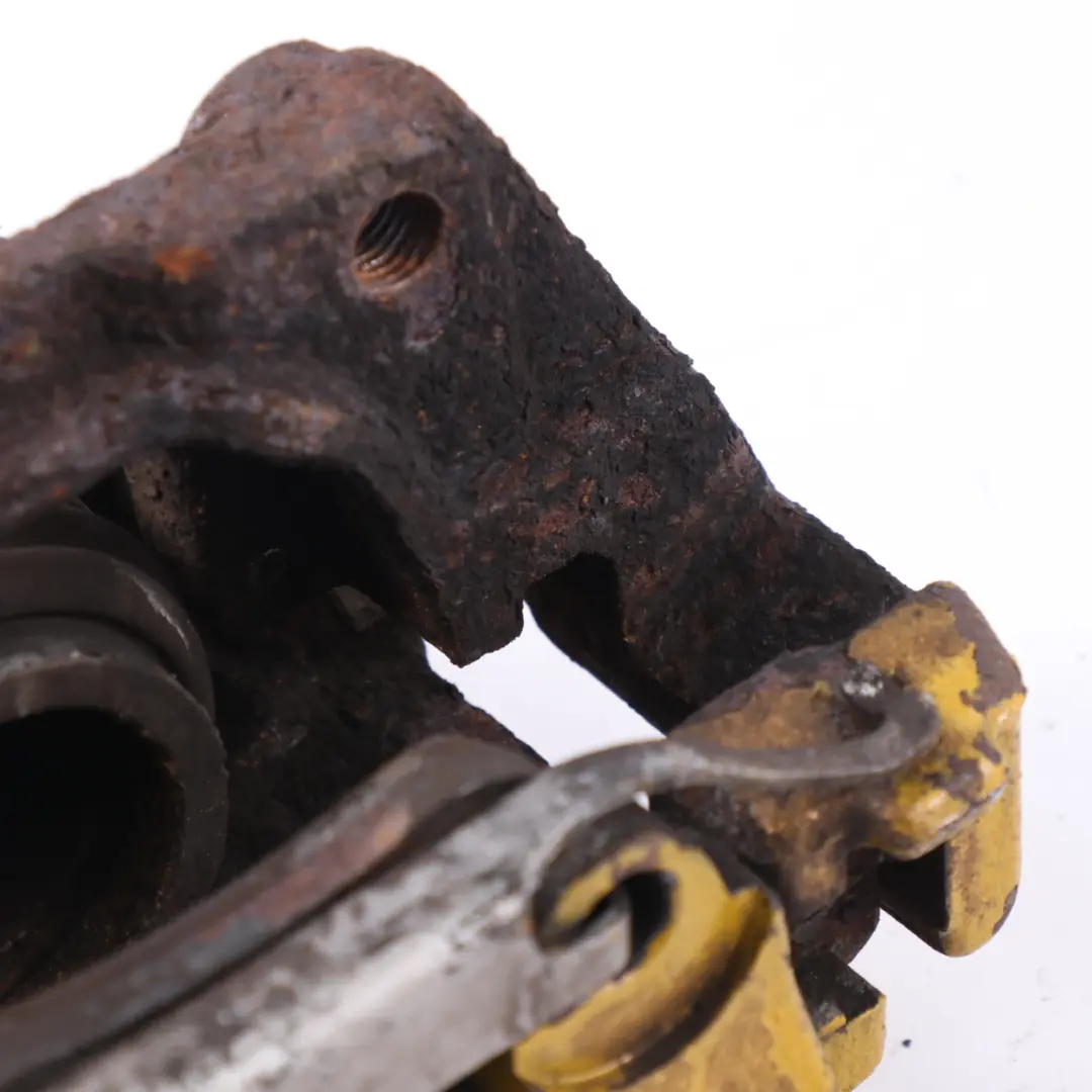 S54 Etrier de Frein Avant Droit Boitier d'Etrier Support 60/28/325 pour BMW E46 M3 à propos du numéro de pièce 2282618 BMW E46 M3 S54 Etrier de Frein Avant Droit Boitier d'Etrier Support 60/28/325 - SKU 2282618-1 - Numéro de pièce 2282618