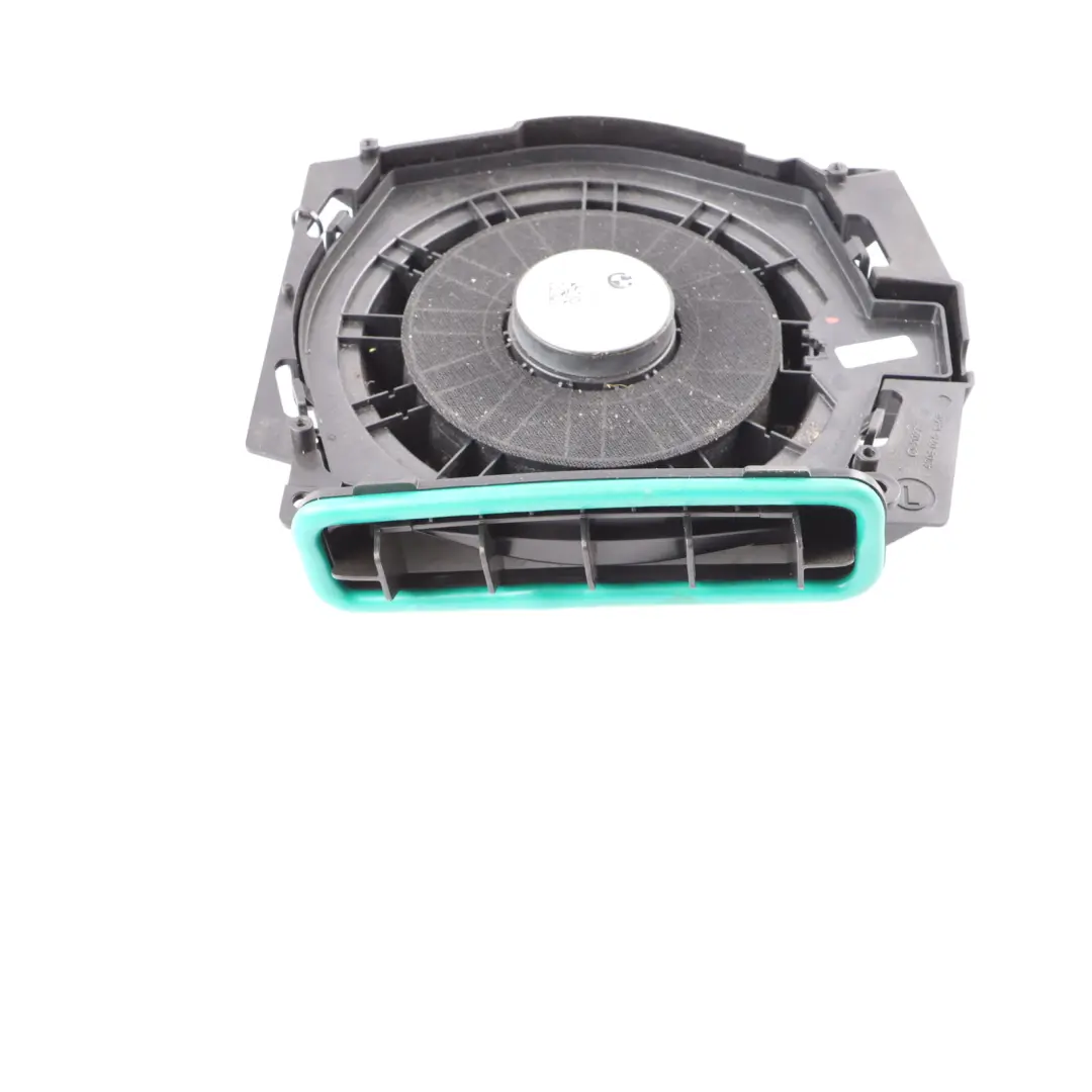Subwoofer Altoparlante Bassi Toni Bassi Sinistro per BMW G20 G21 con numero di parte 2622565 BMW G20 G21 Subwoofer Altoparlante Bassi Toni Bassi Sinistro - SKU 2622565 - Numero di parte 2622565