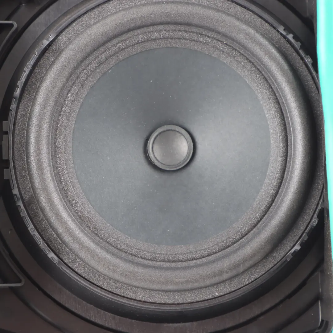 Speaker BMW G20 G21 Subwoofer Bass Low Tone Speaker Left N/S to with Part number 2622565 Speaker BMW G20 G21 Subwoofer Bass Low Tone Speaker Left N/S - SKU 2622565 - Part number 2622565