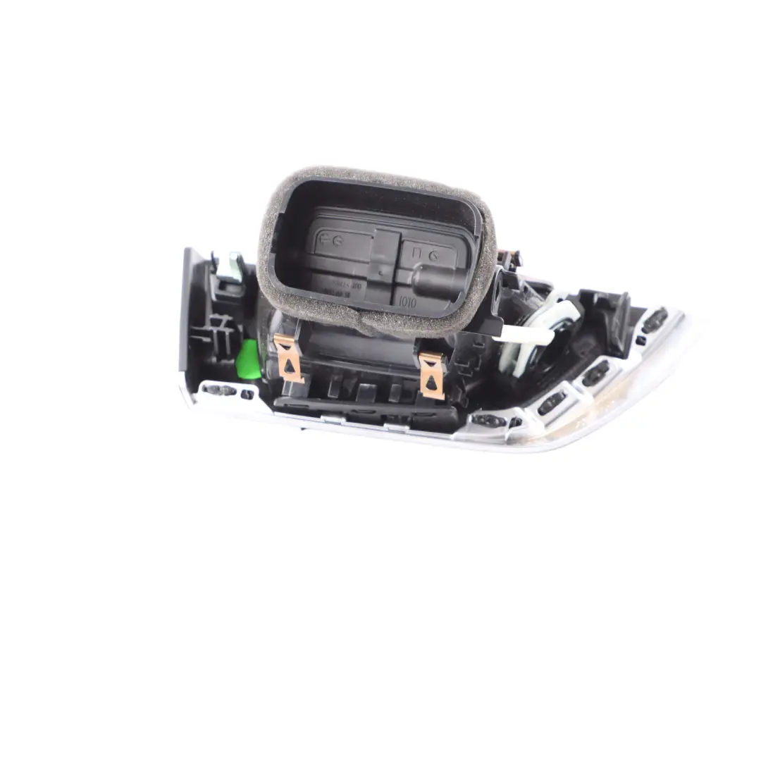 Kratka Nawiewu Lewa Deski Rozdzielczej do BMW F20 F22 o numerze 2636103 BMW F20 F22 Kratka Nawiewu Lewa Deski Rozdzielczej - SKU 2636103 - Numer Części 2636103