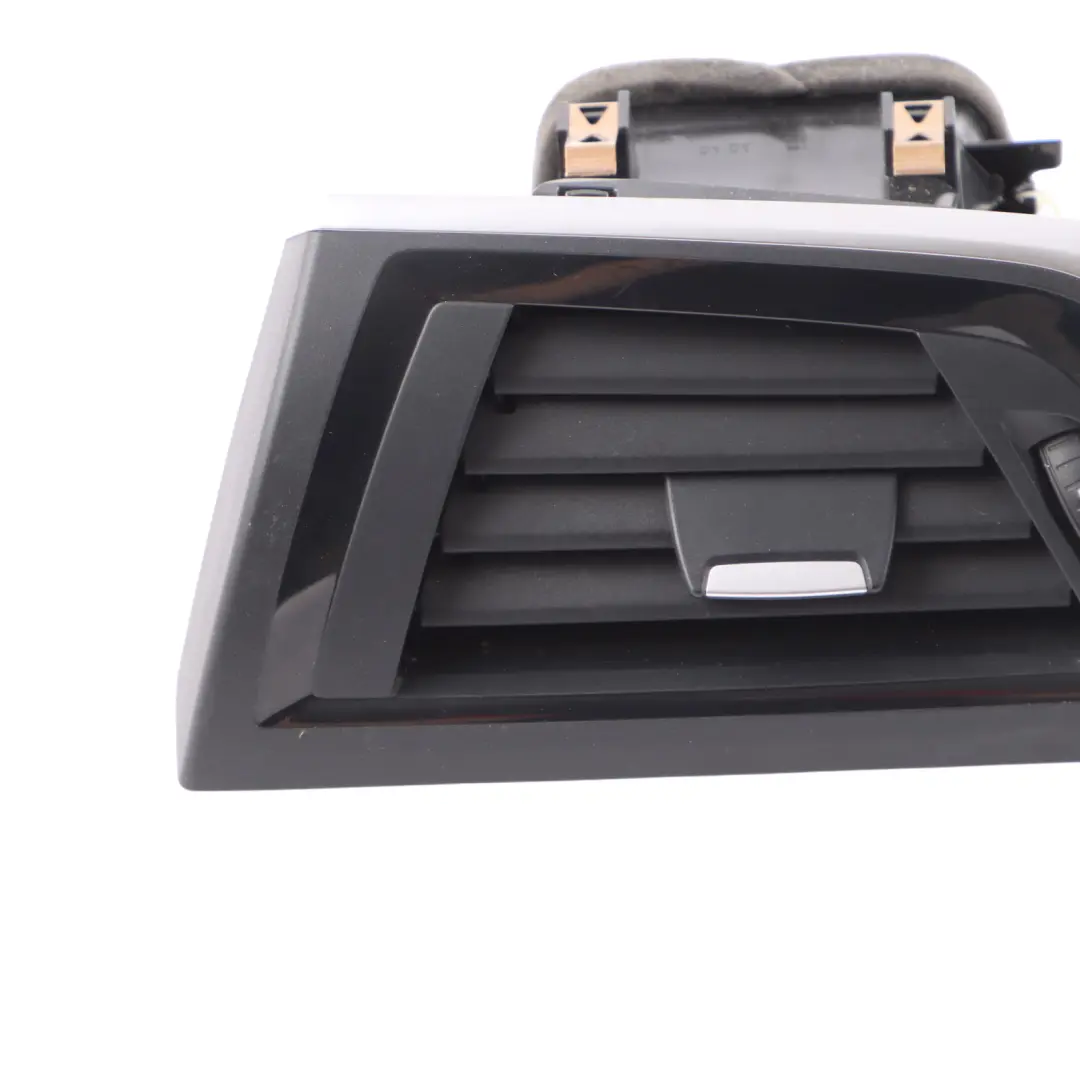 Salpicadero Boquilla de ventilación delantera izquierda para BMW F20 F22 con número de pieza 2636103 BMW F20 F22 Salpicadero Boquilla de ventilación delantera izquierda - SKU 2636103 - Número de pieza 2636103