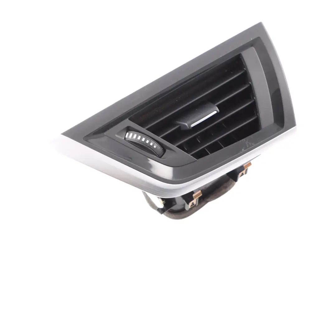 Salpicadero Boquilla de ventilación delantera izquierda para BMW F20 F22 con número de pieza 2636103 BMW F20 F22 Salpicadero Boquilla de ventilación delantera izquierda - SKU 2636103 - Número de pieza 2636103
