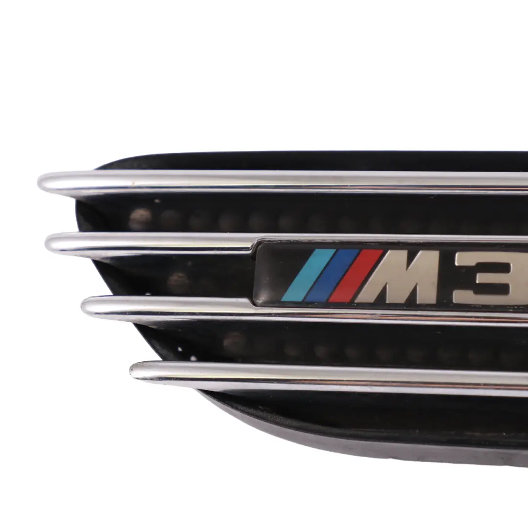 BMW M3 E46 Parrilla Delantera Izquierda Guardabarros Lateral Rejilla - SKU 2694607 - Número de pieza 2694607