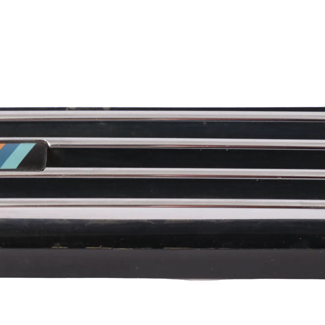 Panneau latéral avant droit Garniture d'aile Grille pour BMW E46 M3 Cabrio à propos du numéro de pièce 2694608 BMW E46 M3 Cabrio Panneau latéral avant droit Garniture d'aile Grille - SKU 2694608 - Numéro de pièce 2694608