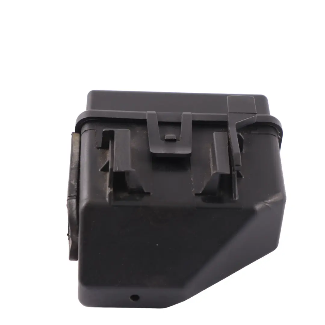 Fuse Box Empty Housing to Mini Cooper One R55 R56 R57 R60 R61 with Part number 2755704 Mini Cooper One R55 R56 R57 R60 R61 Fuse Box Empty Housing - SKU 2755704-1 - Part number 2755704
