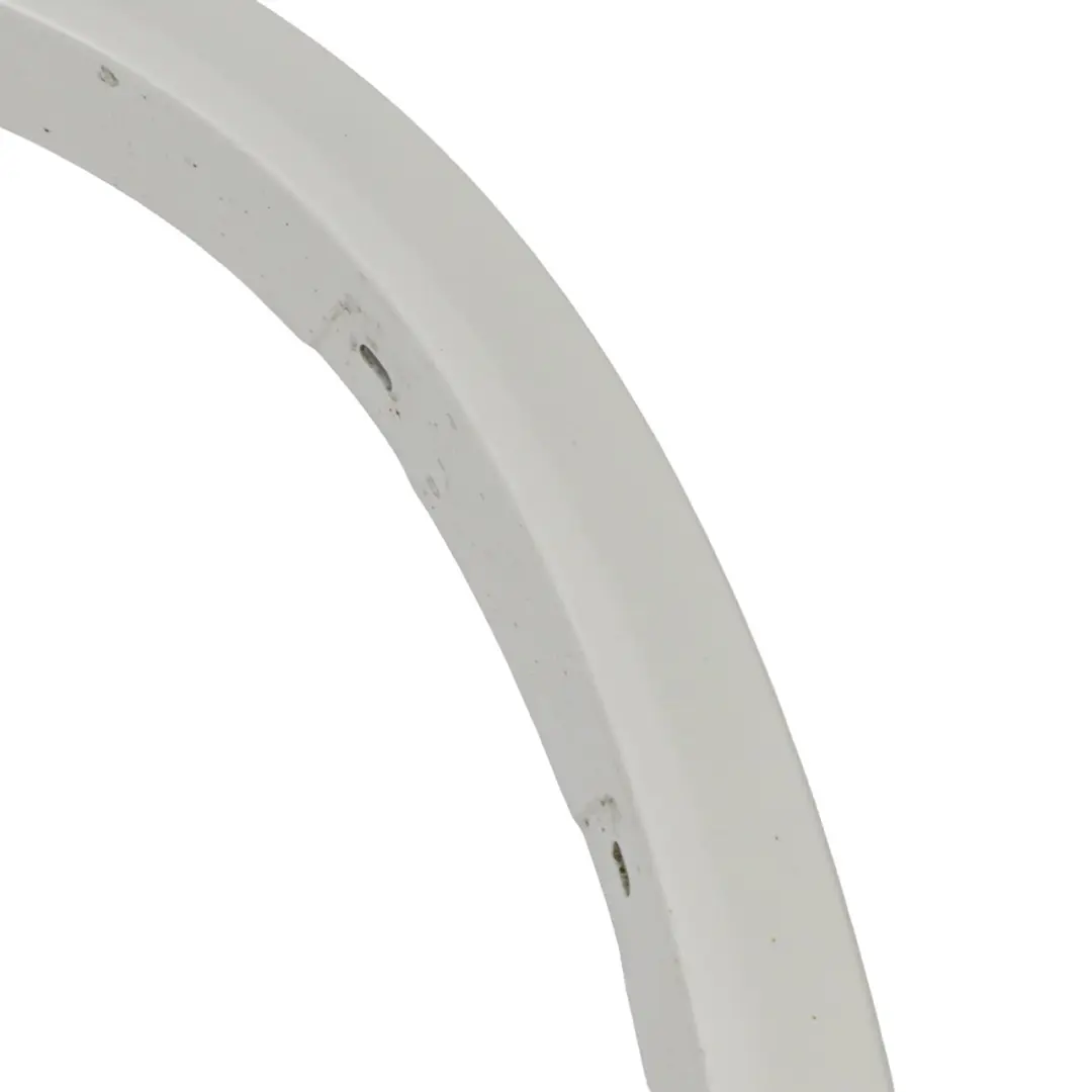 BMW X1 E84 Enjoliveur de passage de roue Aile Avant Gauche Mineral White - A96 - SKU 2990165-MW - Numéro de pièce 2990165