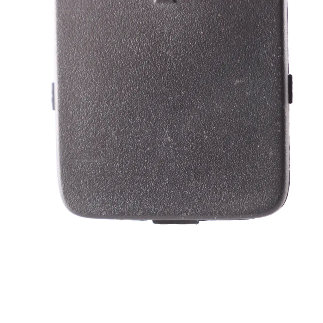 trasera derecha parachoques remolque gancho de ojo tapa de la aleta Trim para BMW E84 con número de pieza 2990610 BMW E84 trasera derecha parachoques remolque gancho de ojo tapa de la aleta Trim - SKU 2990610 - Número de pieza 2990610