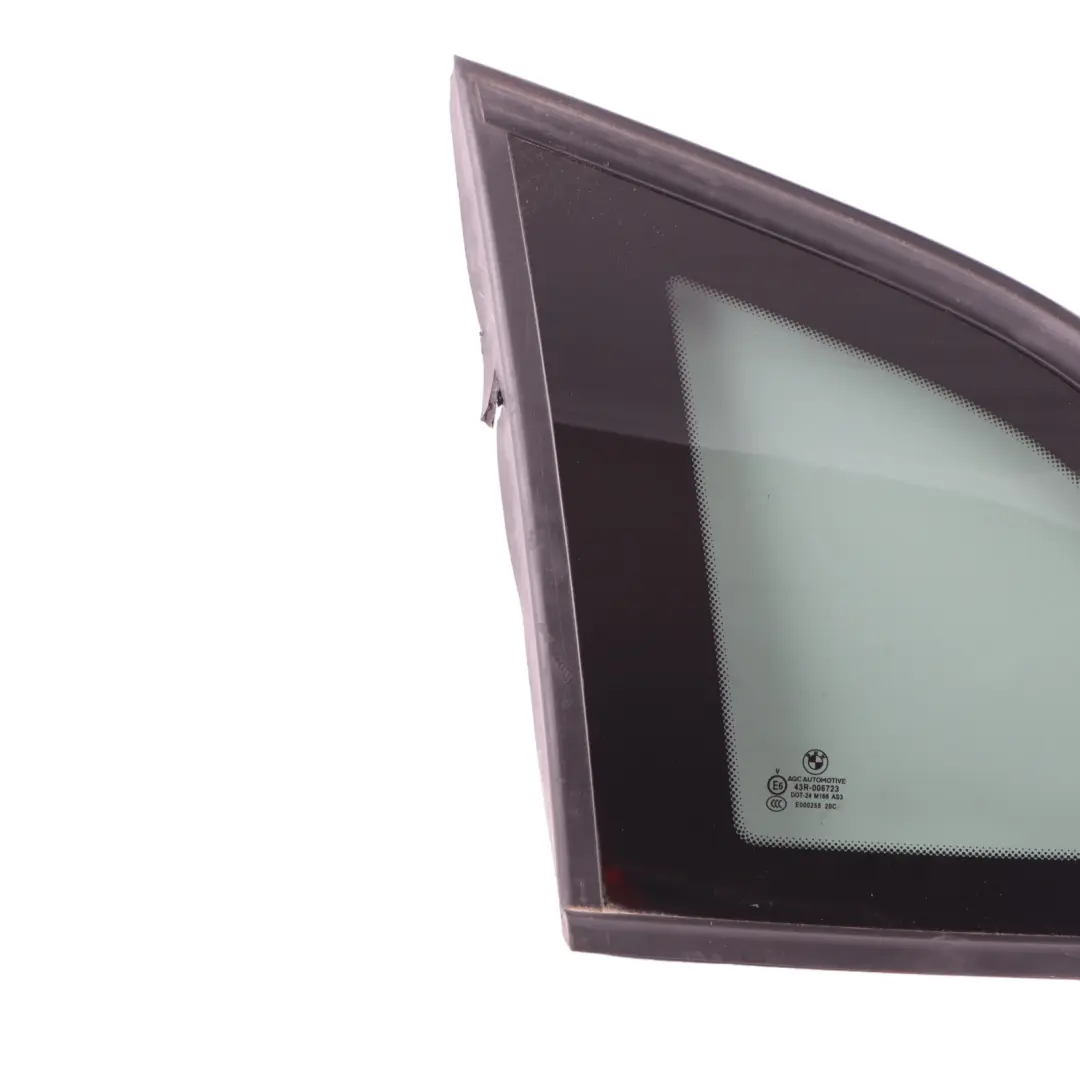 Vitre Latérale Gauche Teintée Noire AS3 pour BMW X1 E84 à propos du numéro de pièce 2991373 BMW X1 E84 Vitre Latérale Gauche Teintée Noire AS3 - SKU 2991373-1 - Numéro de pièce 2991373