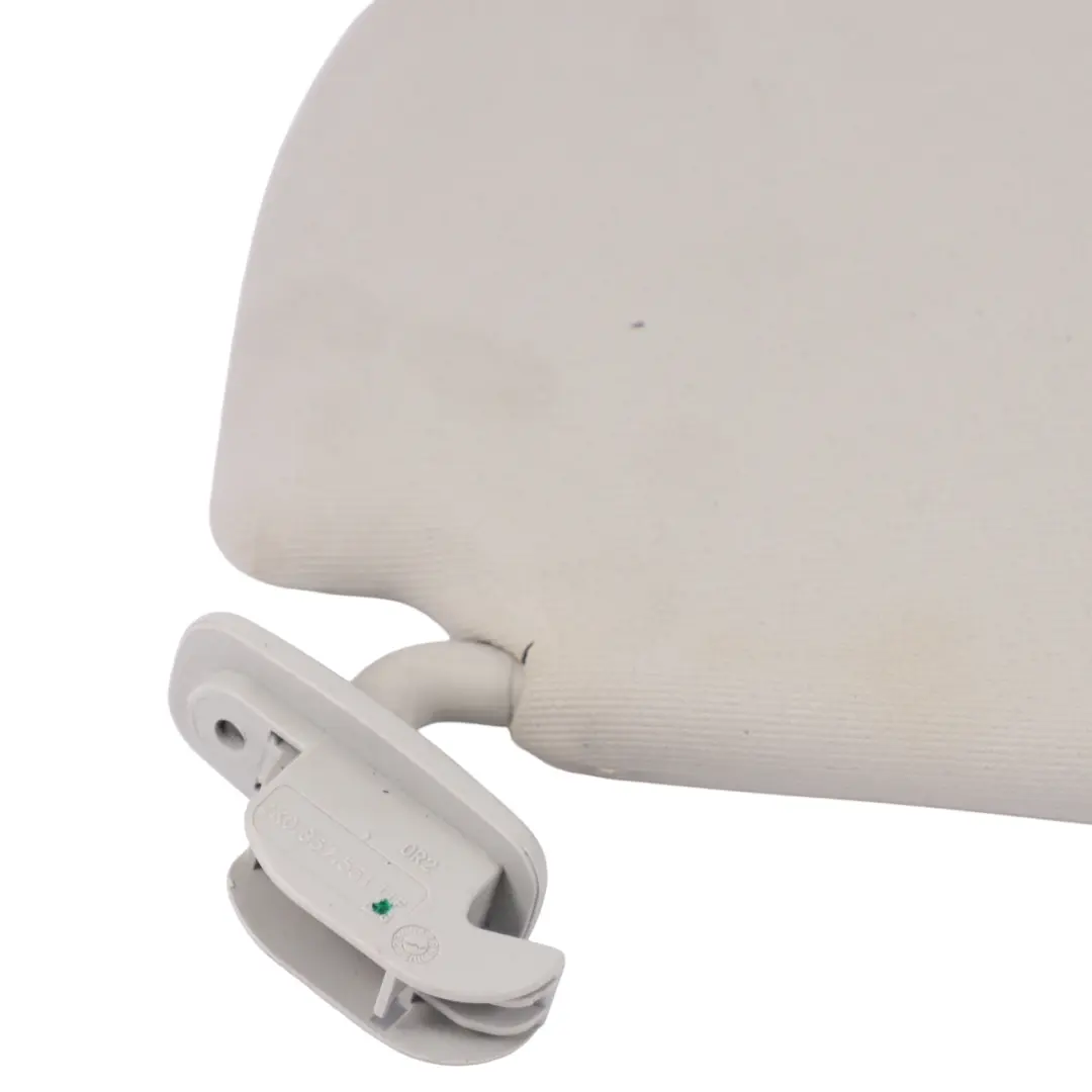 2K Pannello copertura parasole specchietto sinistro Grigio per VW Caddy con numero di parte 2K0857551G VW Caddy 2K Pannello copertura parasole specchietto sinistro Grigio - SKU 2K0857551G - Numero di parte 2K0857551G