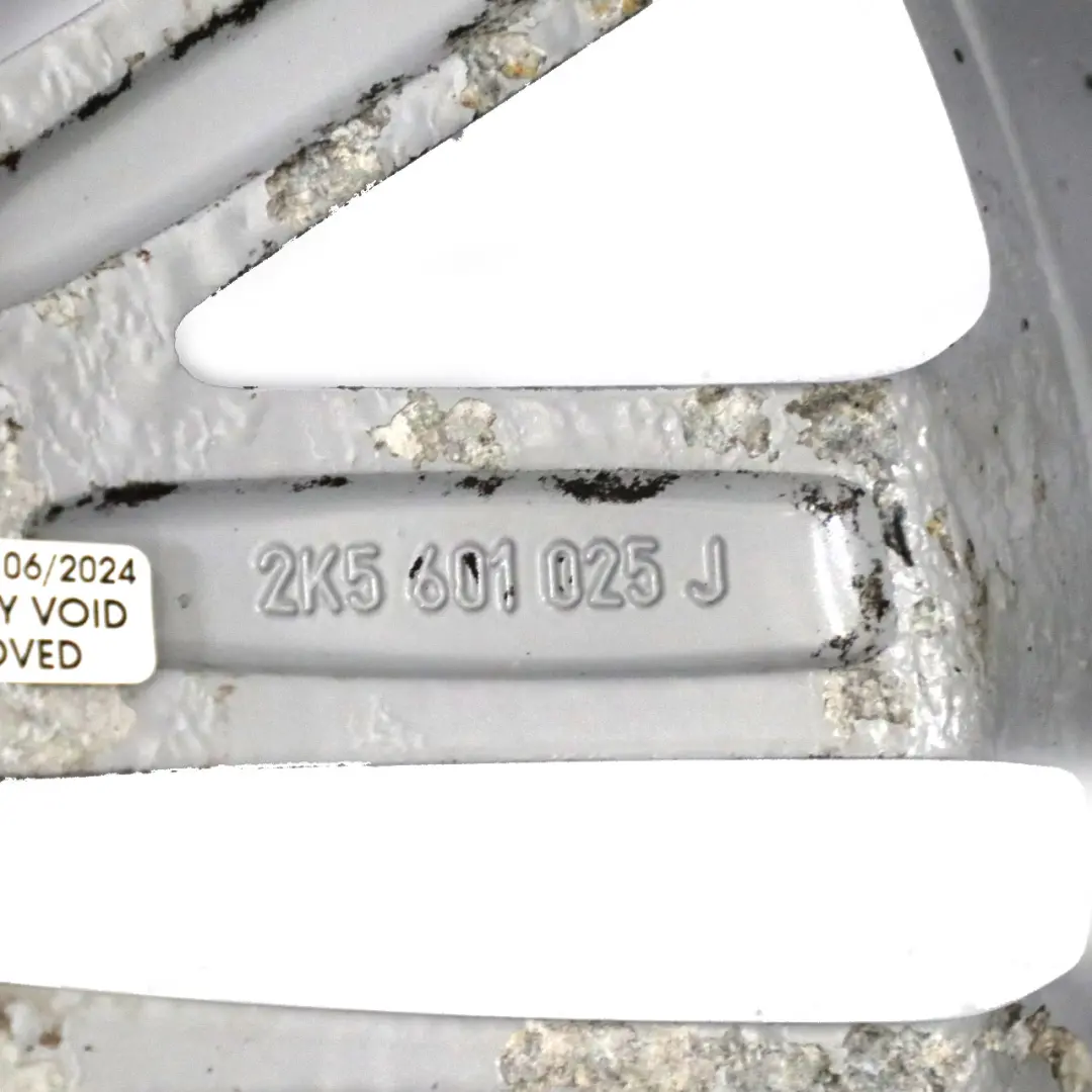 VW Volkswagen Caddy Srebrna Felga Aluminiowa 16" 6J ET:50 - SKU 2K5601025J-1 - Numer Części 2K5601025J