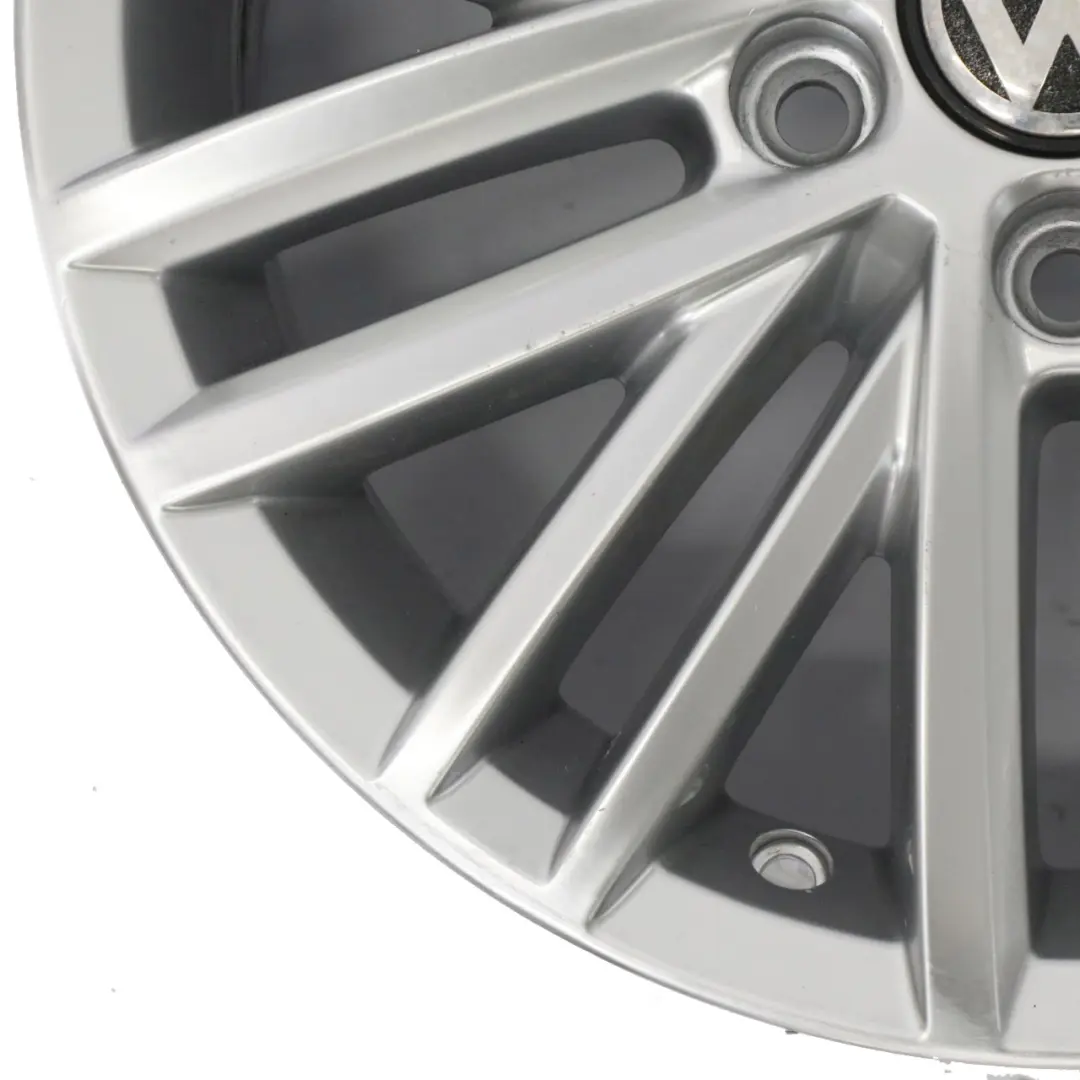 Srebrna Felga Aluminiowa 16" 6J ET:50 do VW Volkswagen Caddy o numerze 2K5601025J VW Volkswagen Caddy Srebrna Felga Aluminiowa 16" 6J ET:50 - SKU 2K5601025J-2 - Numer Części 2K5601025J