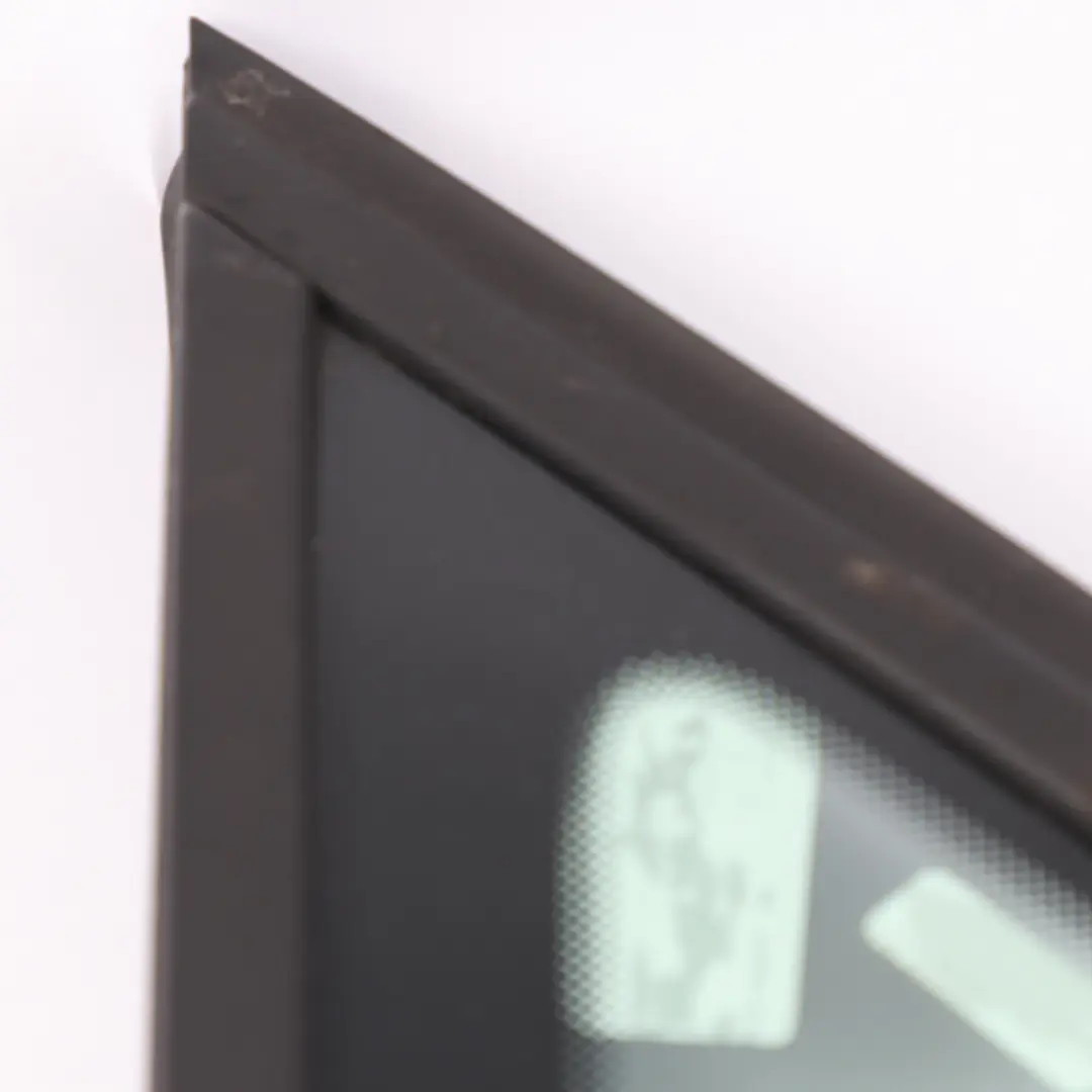 2K Cuarto Ventana Puerta Delantera Lado Derecho Triángulo AS2 para Volkswagen Caddy con número de pieza 2K5845412 Volkswagen Caddy 2K Cuarto Ventana Puerta Delantera Lado Derecho Triángulo AS2 - SKU 2K5845412 - Número de pieza 2K5845412