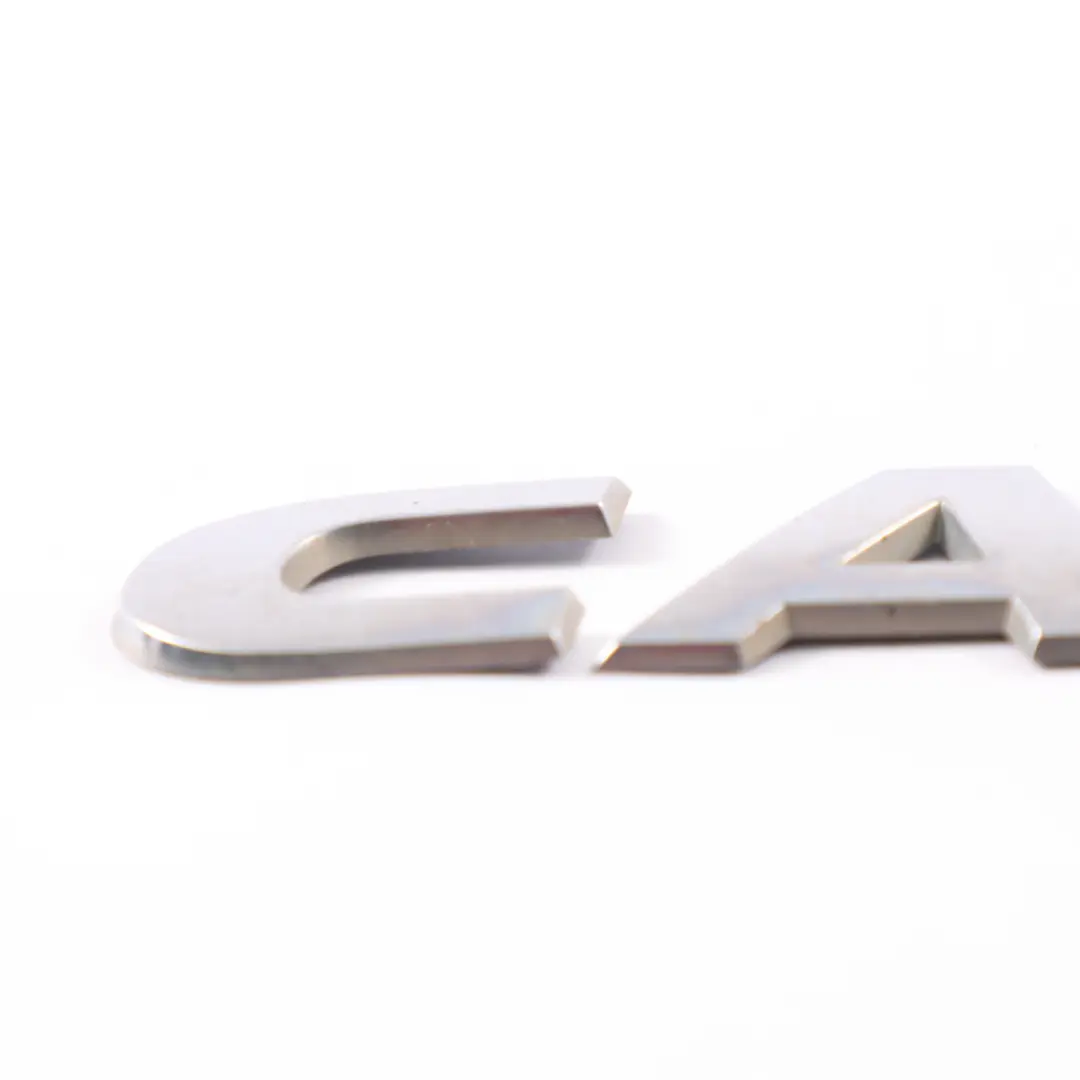 Emblema Lettering Trasero Caddy Trunk para Volkswagen Caddy Maxi Tailgate con número de pieza 2K5853687 Volkswagen Caddy Maxi Tailgate Emblema Lettering Trasero Caddy Trunk - SKU 2K5853687 - Número de pieza 2K5853687