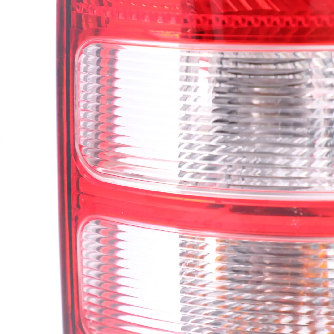 VW Volkswagen Caddy Maxi Luz Trasera Izquierda Tapa Maletero 2K5945096J - SKU 2K5945095J - Número de pieza 2K5945095J