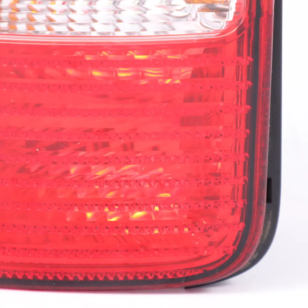 VW Volkswagen Caddy Maxi Luz Trasera Izquierda Tapa Maletero 2K5945096J - SKU 2K5945095J - Número de pieza 2K5945095J