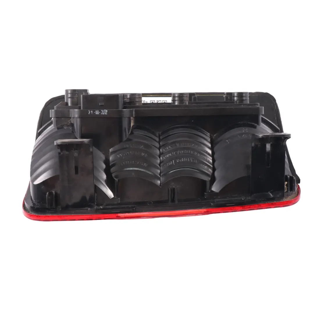 Feu arrière droit Couvercle coffre pour VW Volkswagen Caddy Maxi à propos du numéro de pièce 2K5945096J VW Volkswagen Caddy Maxi Feu arrière droit Couvercle coffre - SKU 2K5945096J - Numéro de pièce 2K5945096J