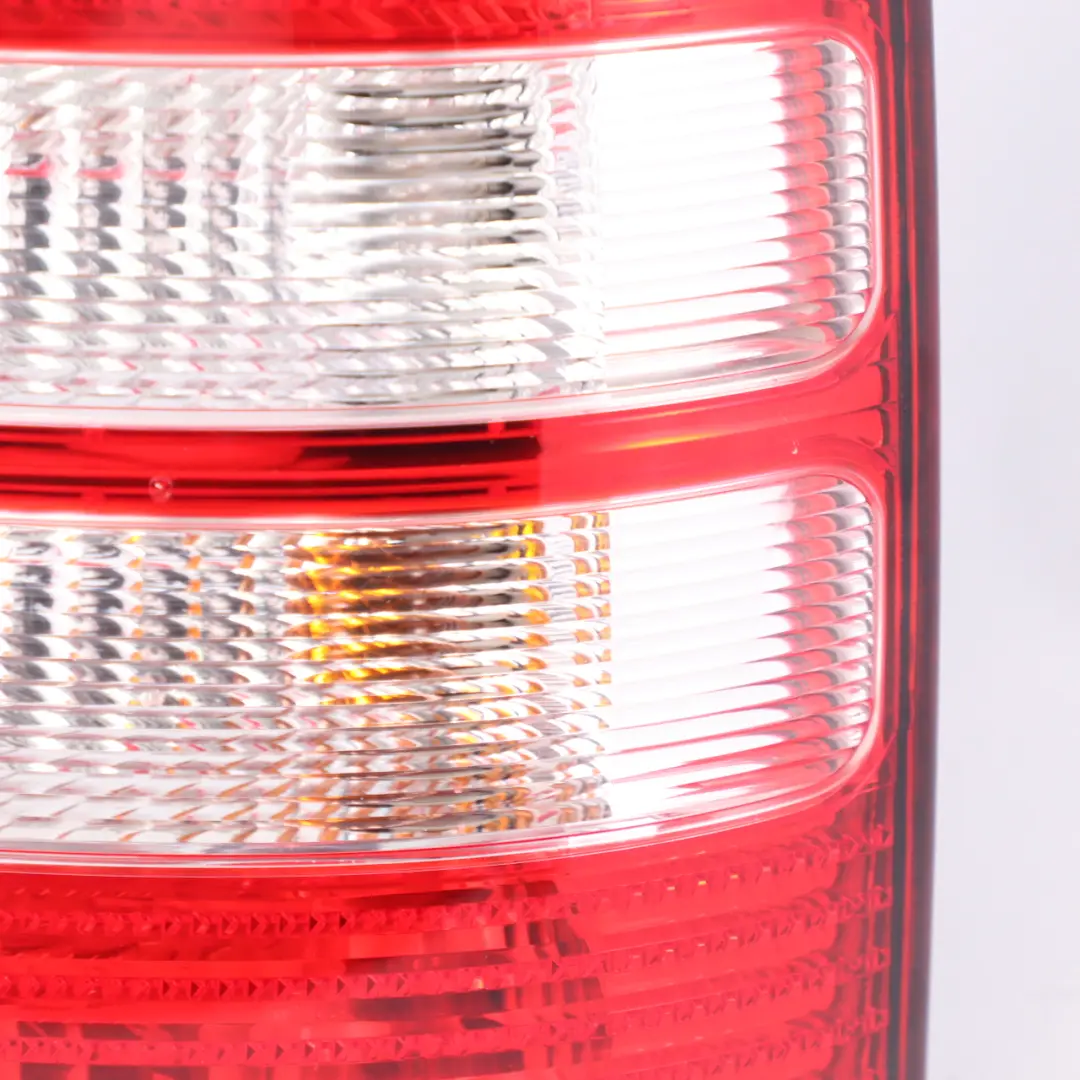 VW Volkswagen Caddy Maxi Feu arrière droit Couvercle coffre - SKU 2K5945096J - Numéro de pièce 2K5945096J