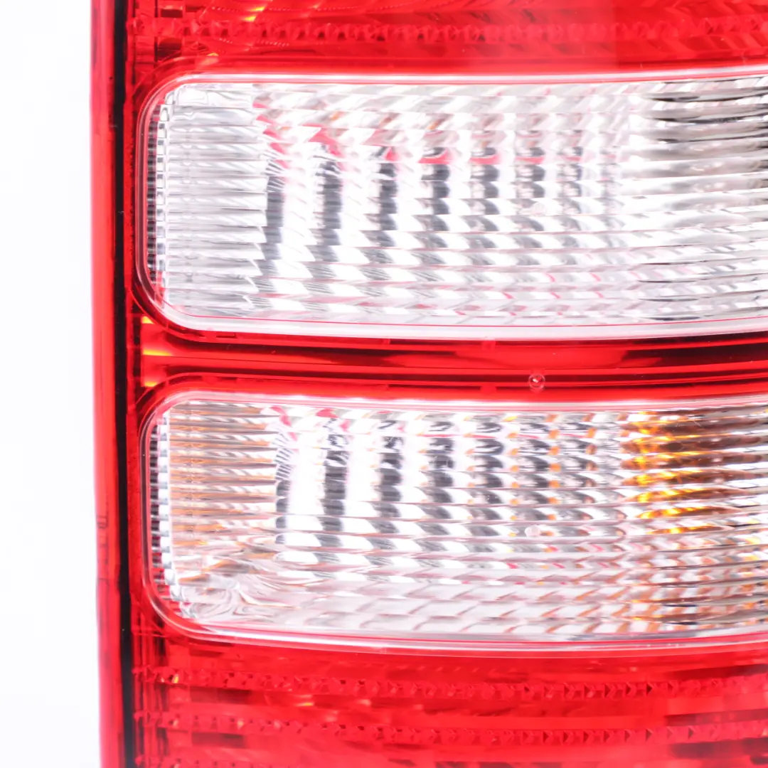 Hinten Rechts Rücklicht Koffer Raum Klappe für VW Volkswagen Caddy Maxi mit Teilenummer 2K5945096J VW Volkswagen Caddy Maxi Hinten Rechts Rücklicht Koffer Raum Klappe - SKU 2K5945096J - Teilenummer 2K5945096J