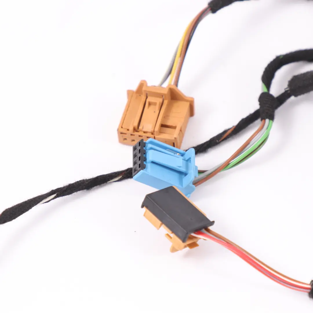 Front Door Right O/S Electrical Wiring Harness to Volkswagen Caddy Maxi with Part number 2K5971557 Volkswagen Caddy Maxi Front Door Right O/S Electrical Wiring Harness - SKU 2K5971557 - Part number 2K5971557