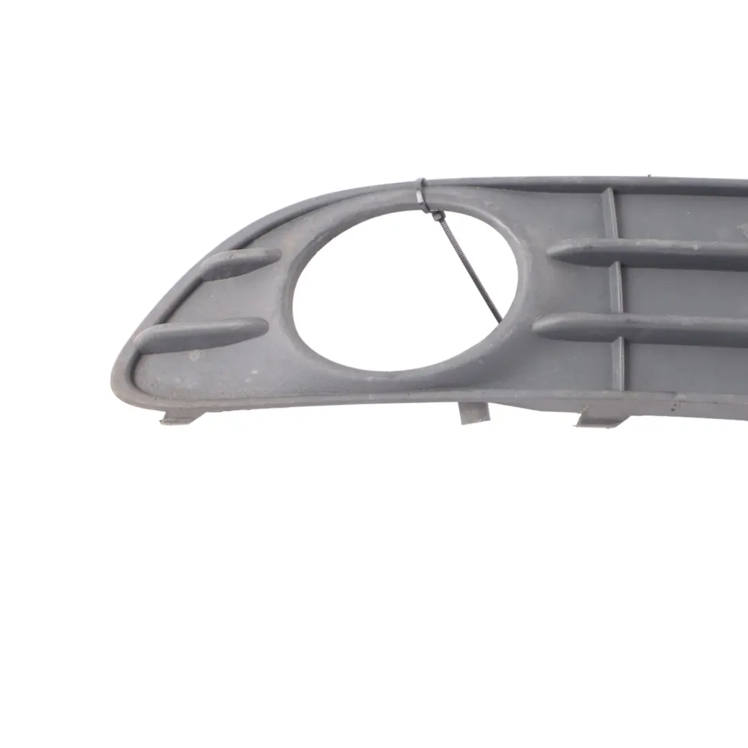 Front Bumper Grille Grid Lateral Cover Fog Light Right O/S to Volvo S40 with Part number 31323406 Volvo S40 Front Bumper Grille Grid Lateral Cover Fog Light Right O/S - SKU 31323406 - Part number 31323406