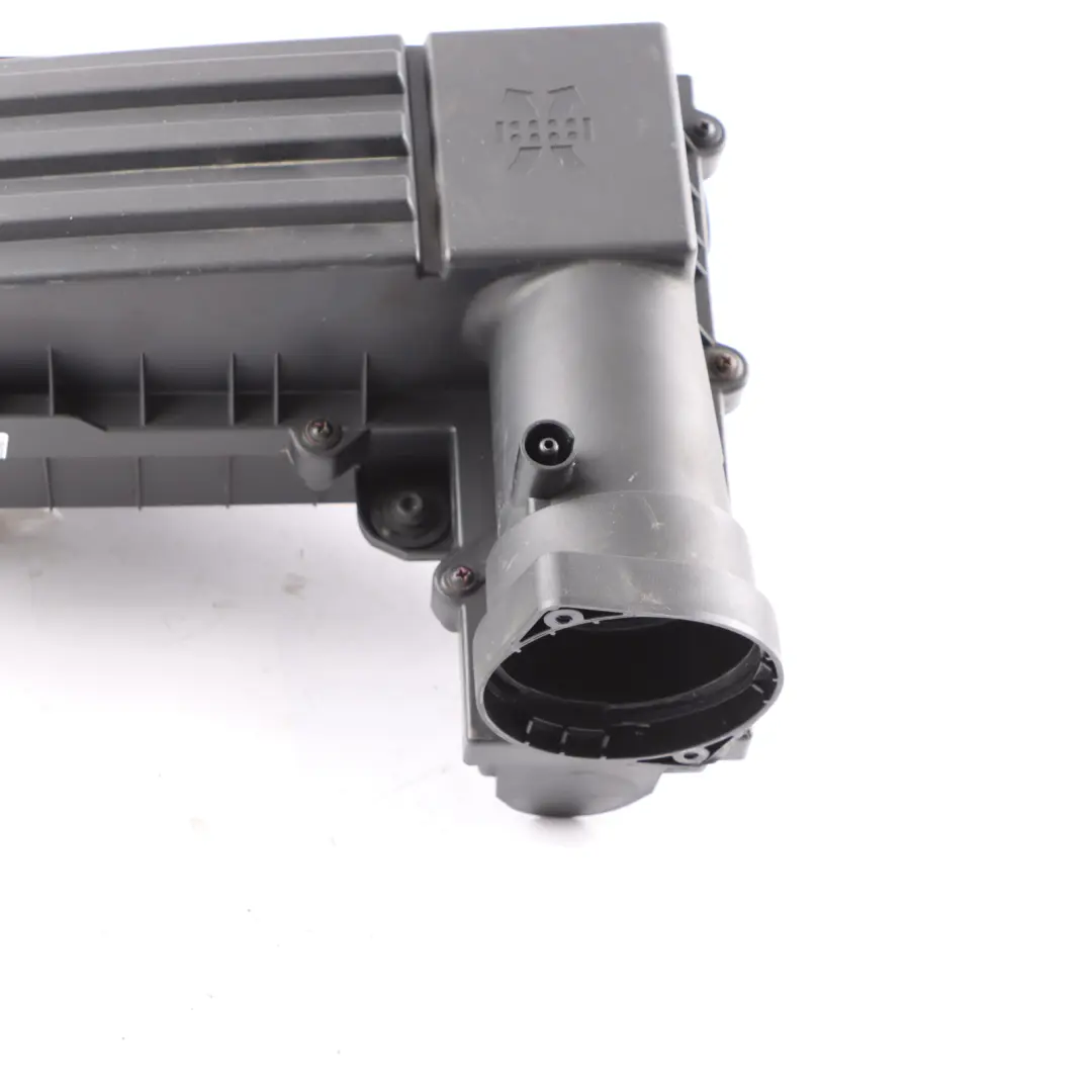 Filter Box Air Intake Silencer Filter Box to Skoda Octavia II Air with Part number 3C0129607AQ Skoda Octavia II Air Filter Box Air Intake Silencer Filter Box - SKU 3C0129607AQ - Part number 3C0129607AQ