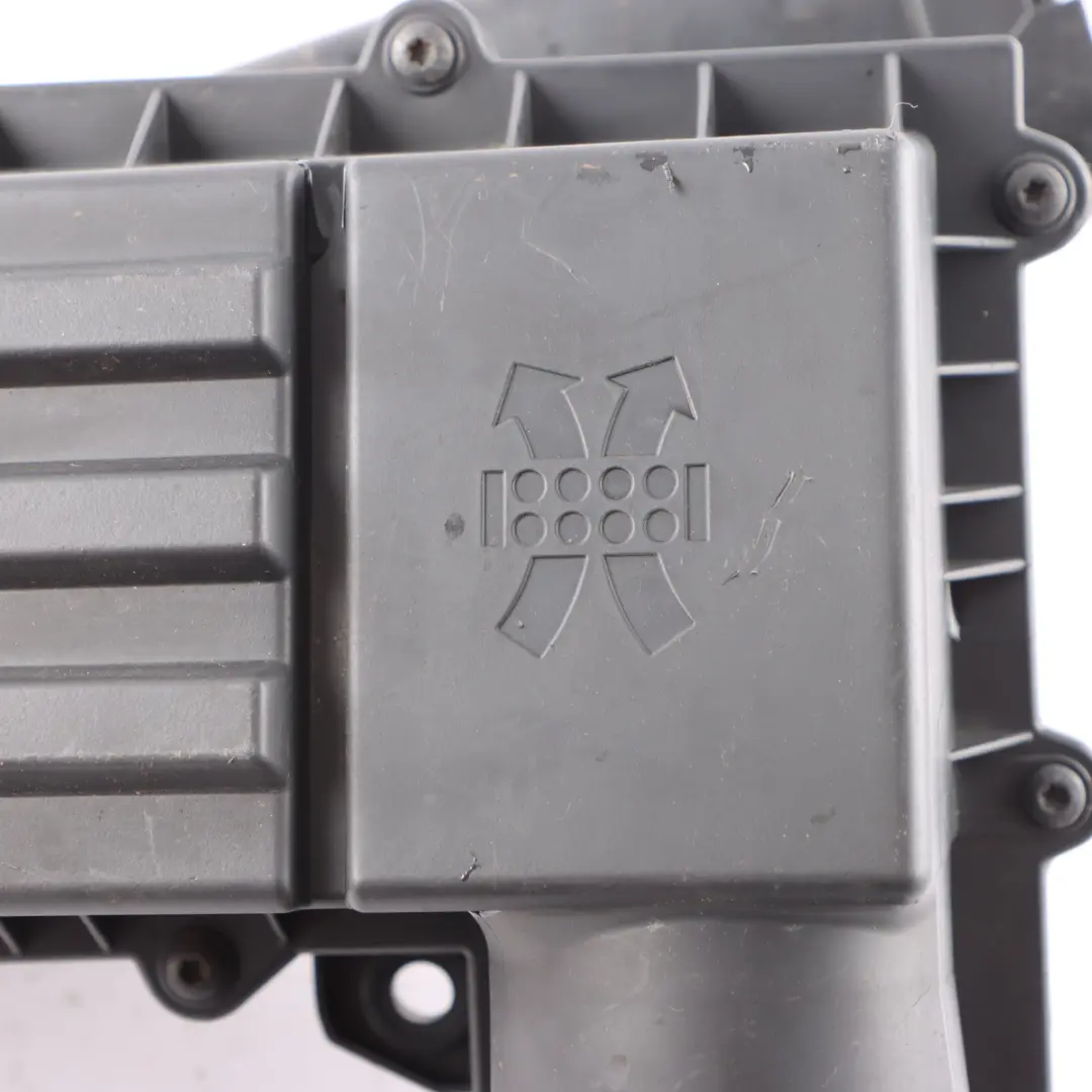 Luftfilterkasten Audi A3 8P Luftansaug Schall Dämpfer Gehäuse Filter für mit Teilenummer 3C0129607BC Luftfilterkasten Audi A3 8P Luftansaug Schall Dämpfer Gehäuse Filter - SKU 3C0129607BC - Teilenummer 3C0129607BC