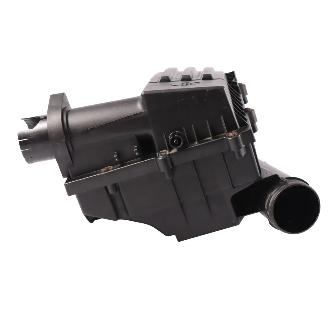 Filter Housing Trim Box to Volkswagen Caddy Maxi Diesel 1.6 TDI Air with Part number 3C0129607BD Volkswagen Caddy Maxi Diesel 1.6 TDI Air Filter Housing Trim Box - SKU 3C0129607BD - Part number 3C0129607BD