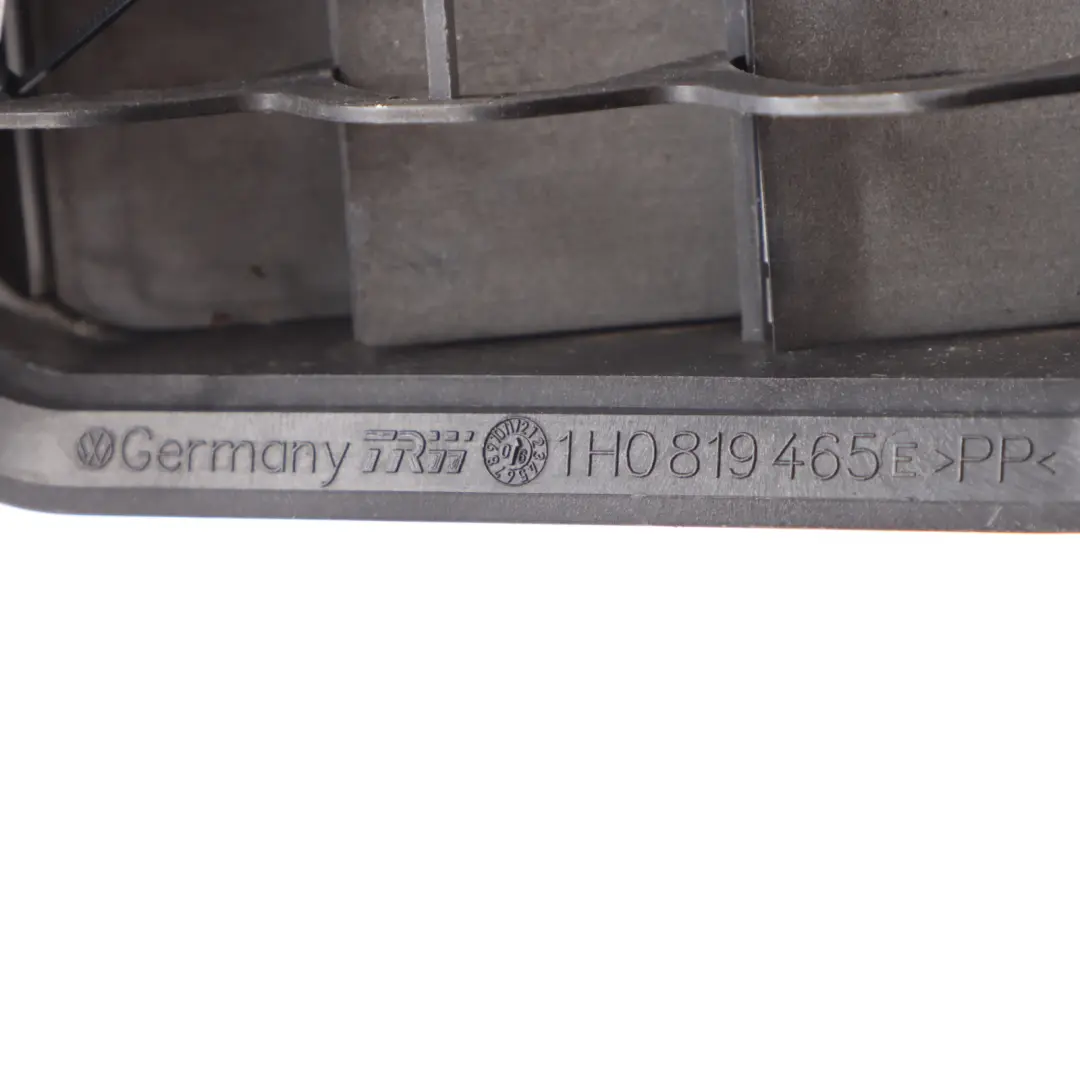 Skoda Octavia Mk2 Vent Flap Rear Right Left N/O/S Body Ventilation - SKU 3T0819465 - Part number 3T0819465