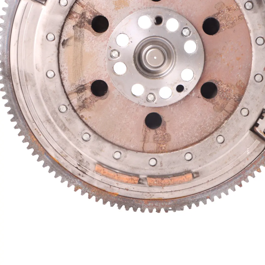 N47 Double volant d'inertie boîte automatique 4150552 pour BMW E87 LCI E90 120d 320d à propos du numéro de pièce 7637279 BMW E87 LCI E90 120d 320d N47 Double volant d'inertie boîte automatique 4150552 - SKU 7637279-2 - Numéro de pièce 7637279